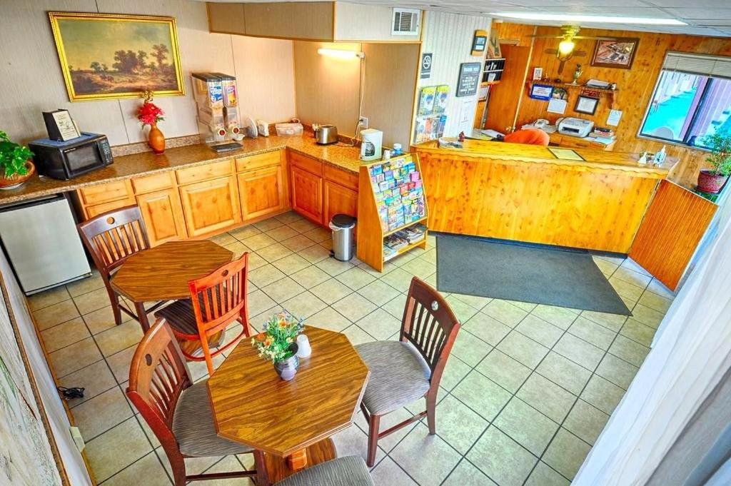 Socorro Vacations - San Miguel Inn - Property Image 4