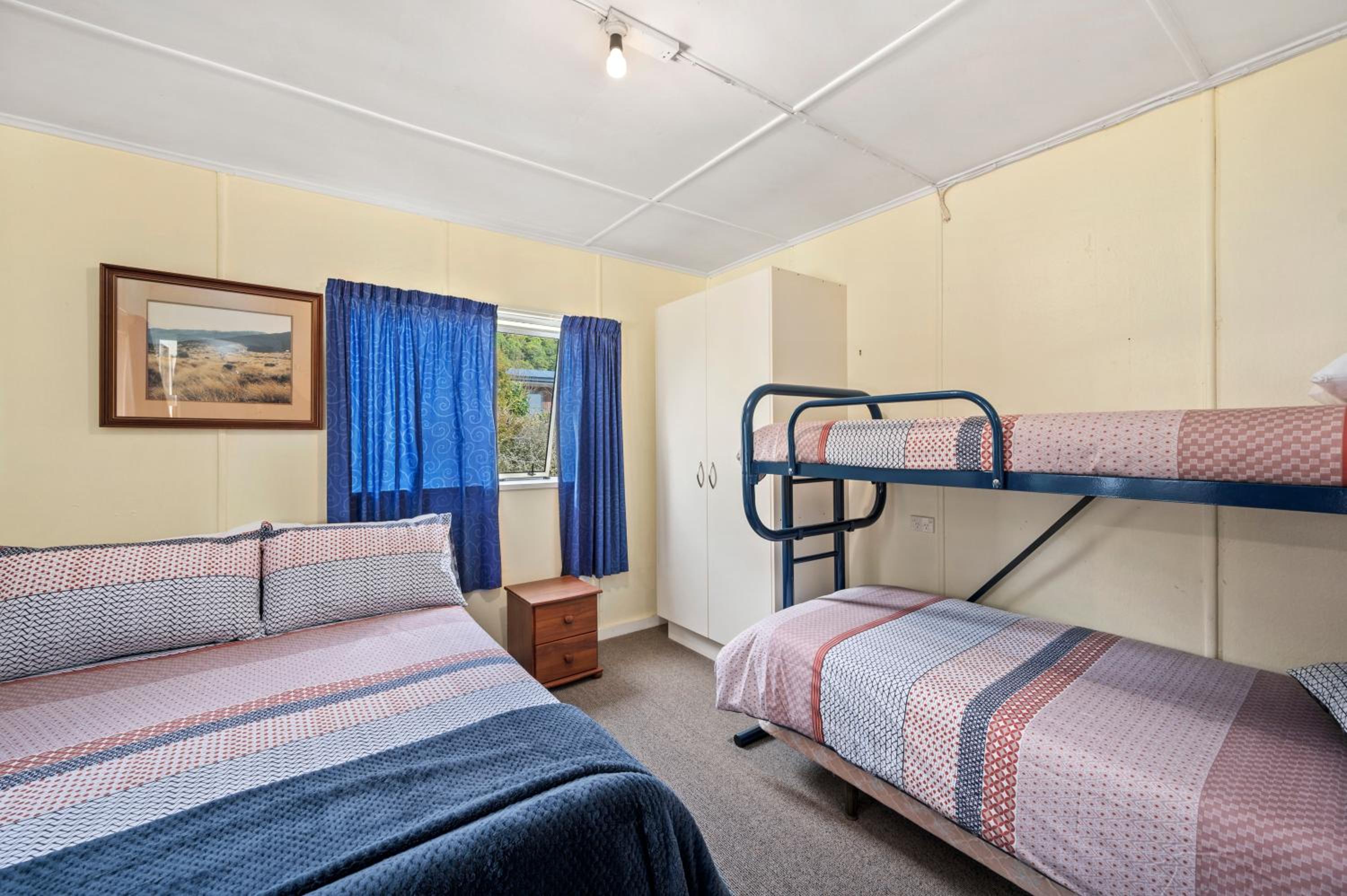 Lakeside Escape - Motuoapa Holiday Home
