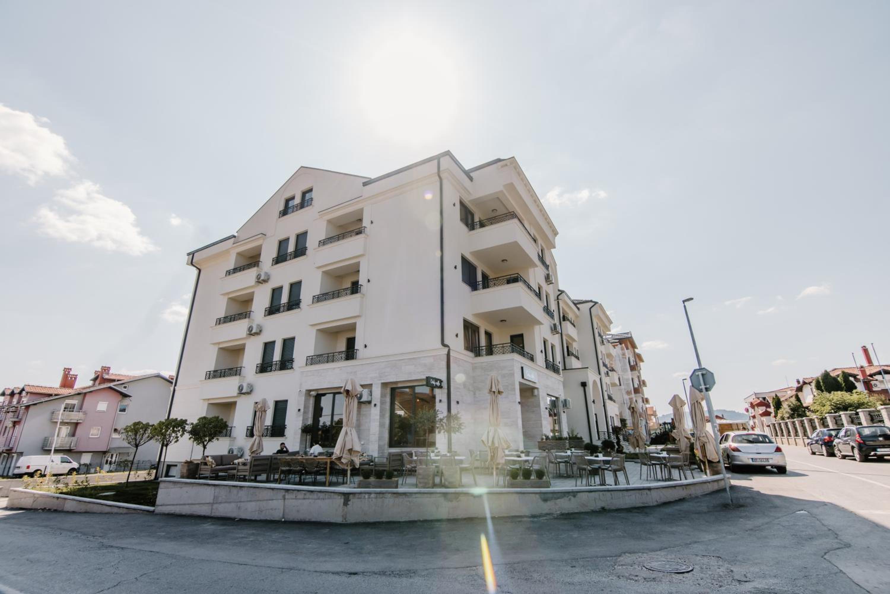 Cherry Lux Apartments