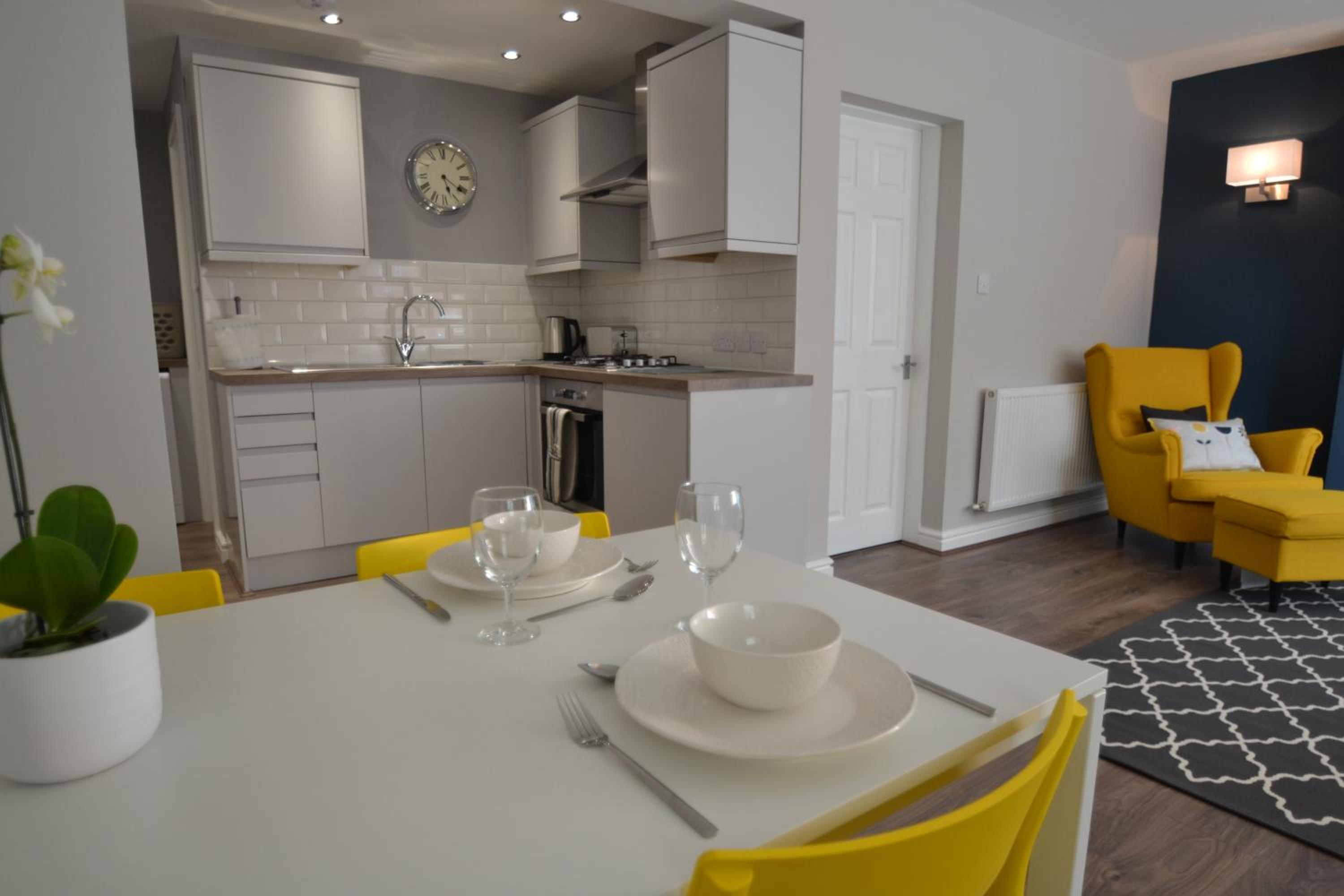Charming 1 bed riverside apartment view 2