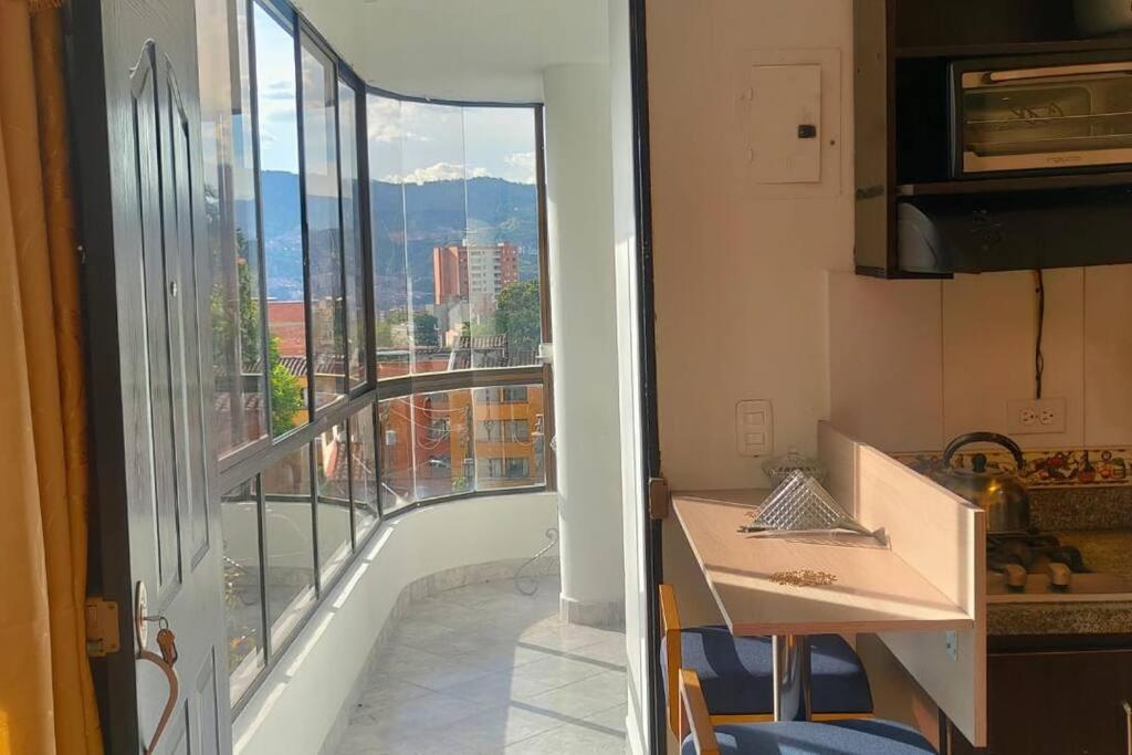 Cómodo Aparta estudio 402