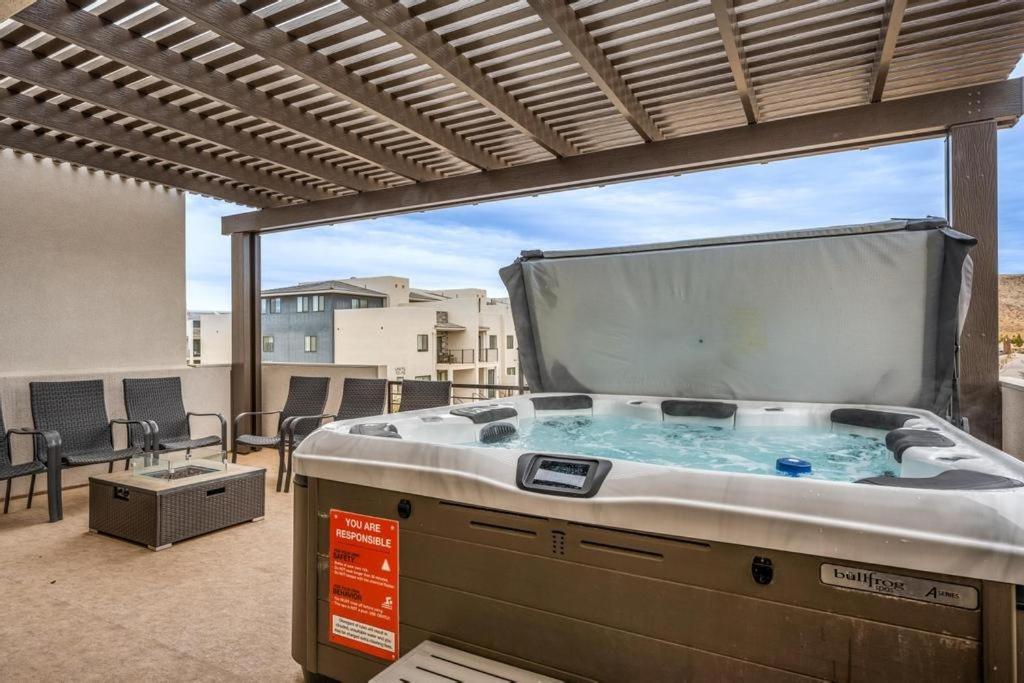 The Pearl at Desert Shores townhouse view 2