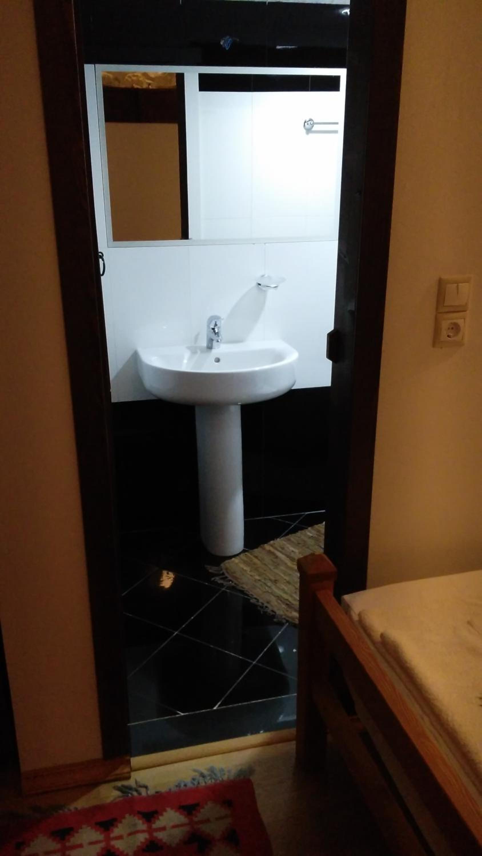 Konaku Guest house