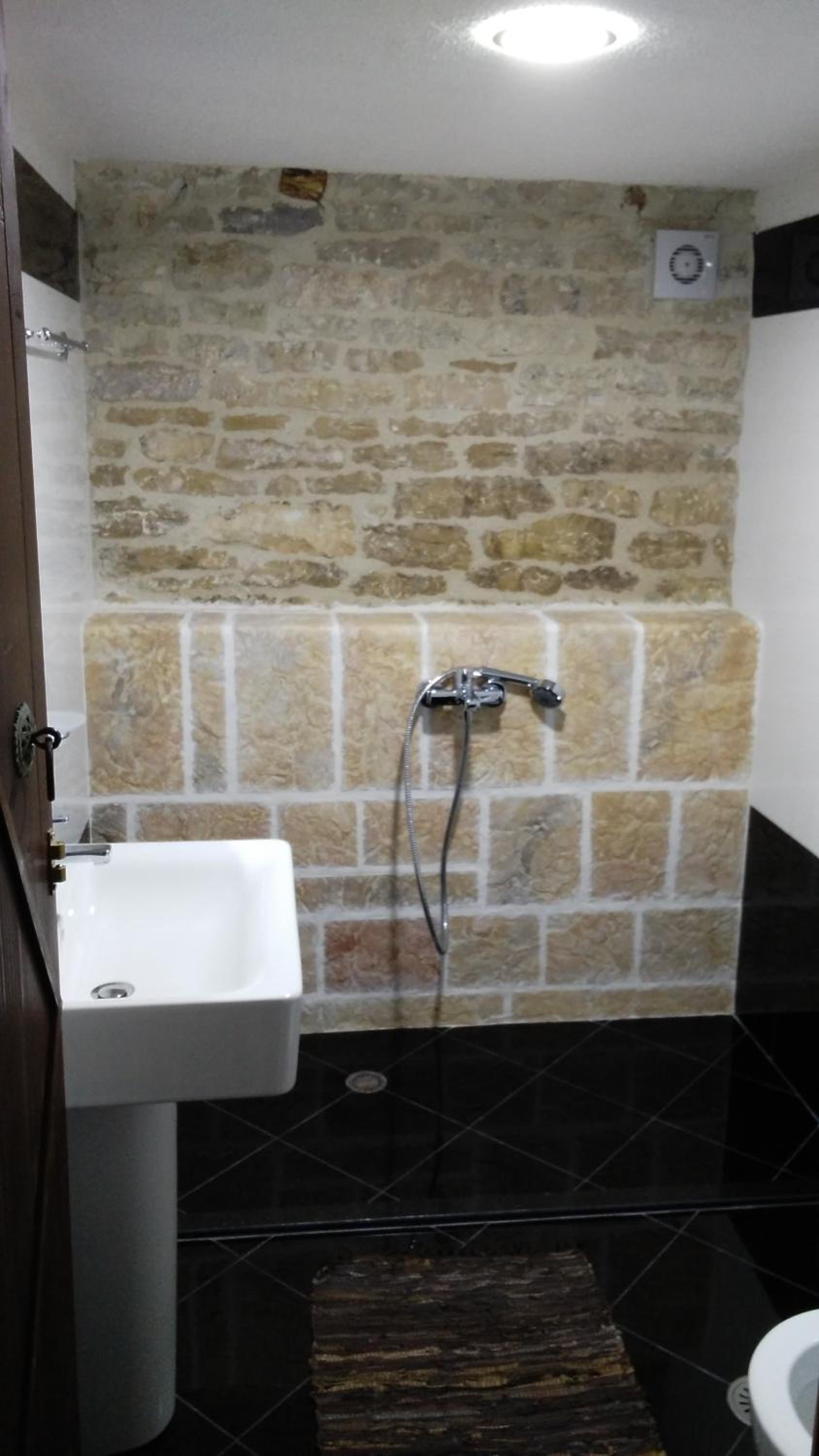 Konaku Guest house