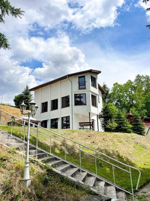 Villa By the Creek