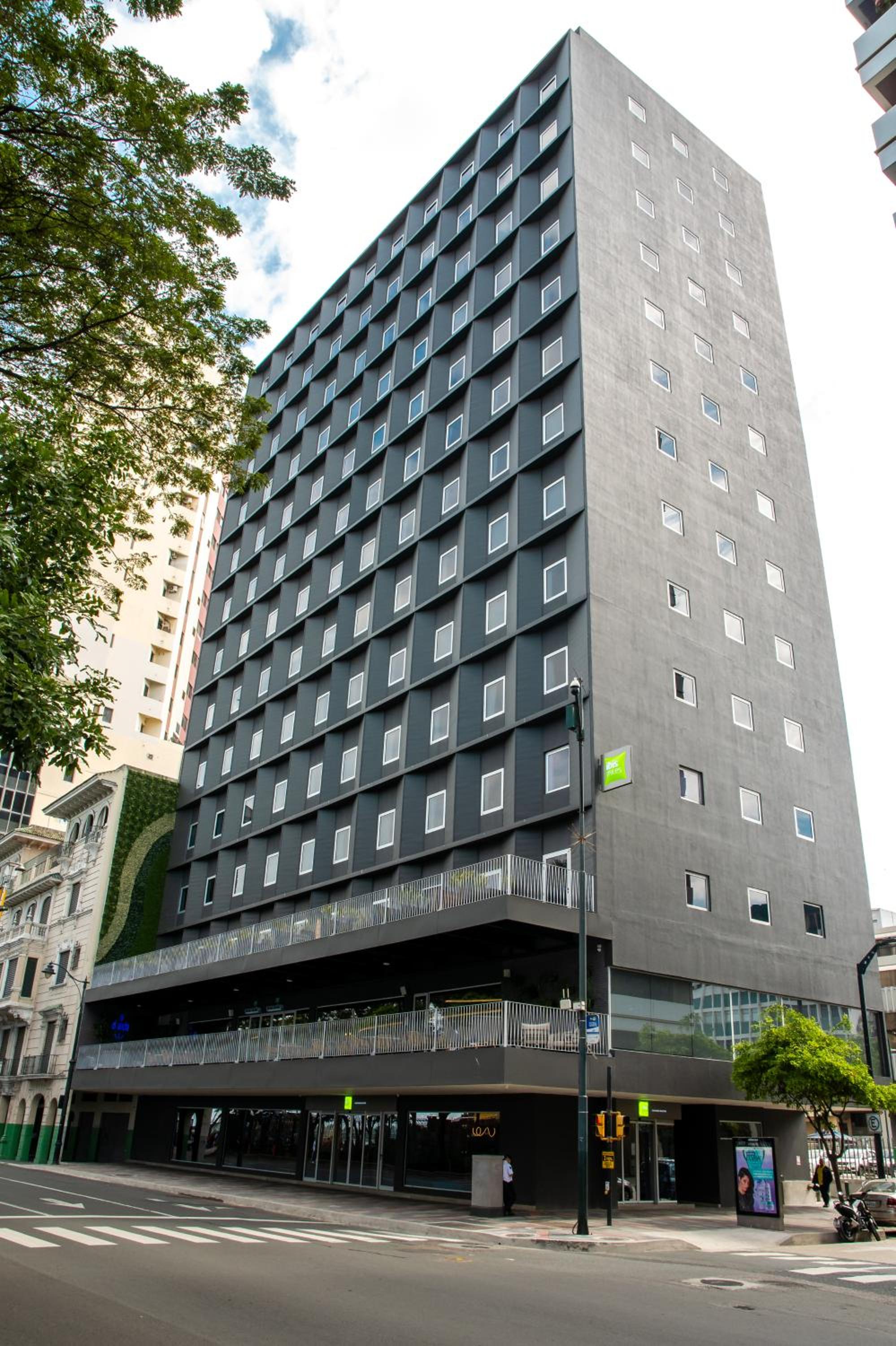 Hotel Ibis Styles El Malecon Guayaquil - Image 1