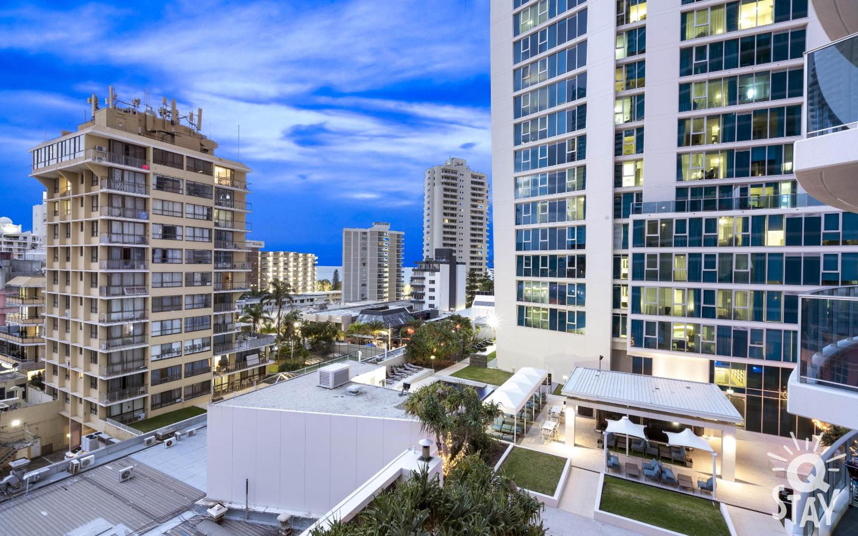 H'Residence Surfers Paradise MID WEEK MADNESS DEAL - Q Stay
