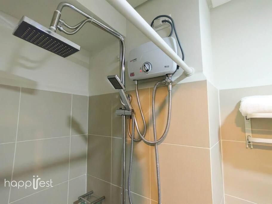 Happirest at Coast Residences, Pasay - 1 Bedroom with Balcony view 2