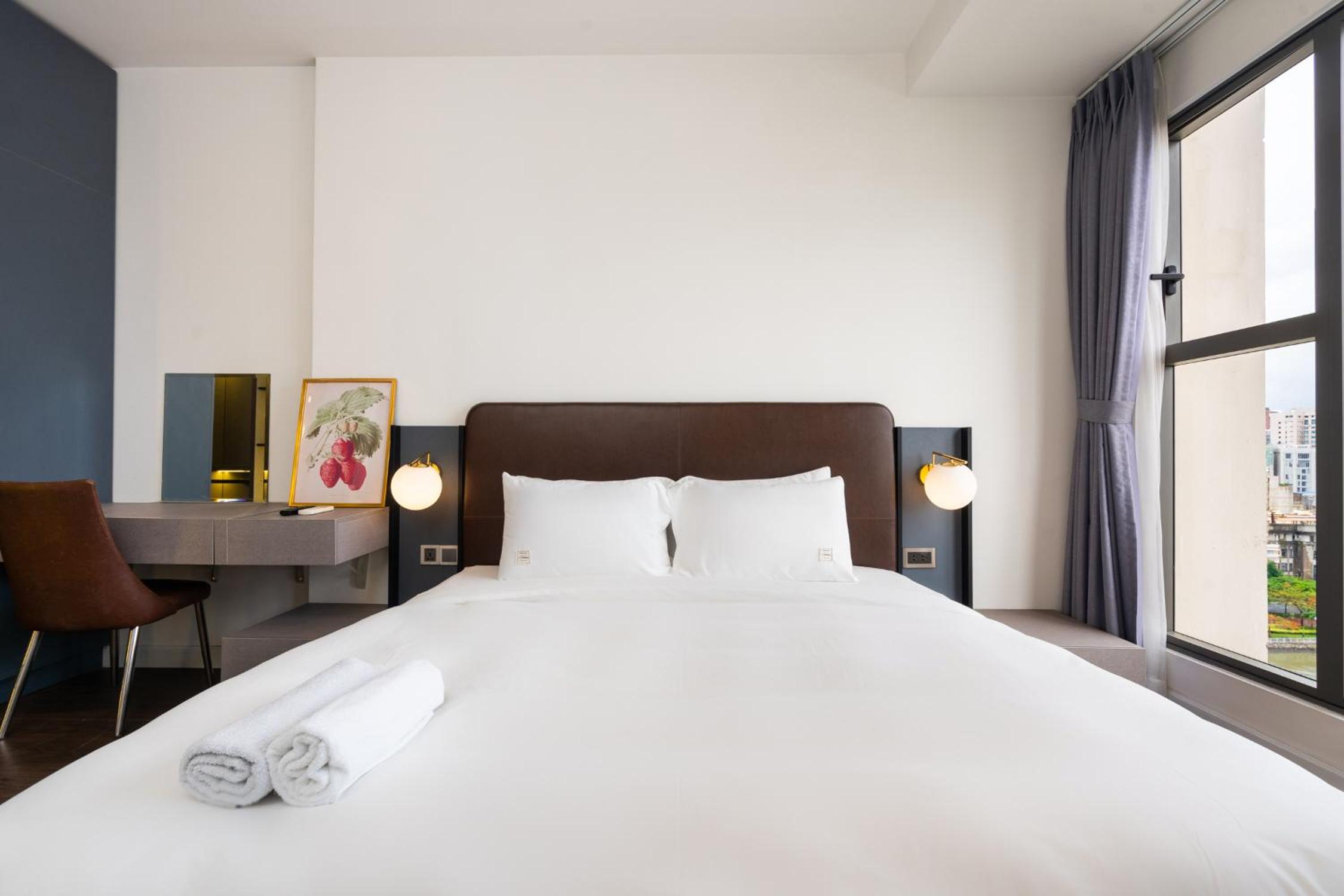 Saigon Royal Apartment 2 bedroom in center