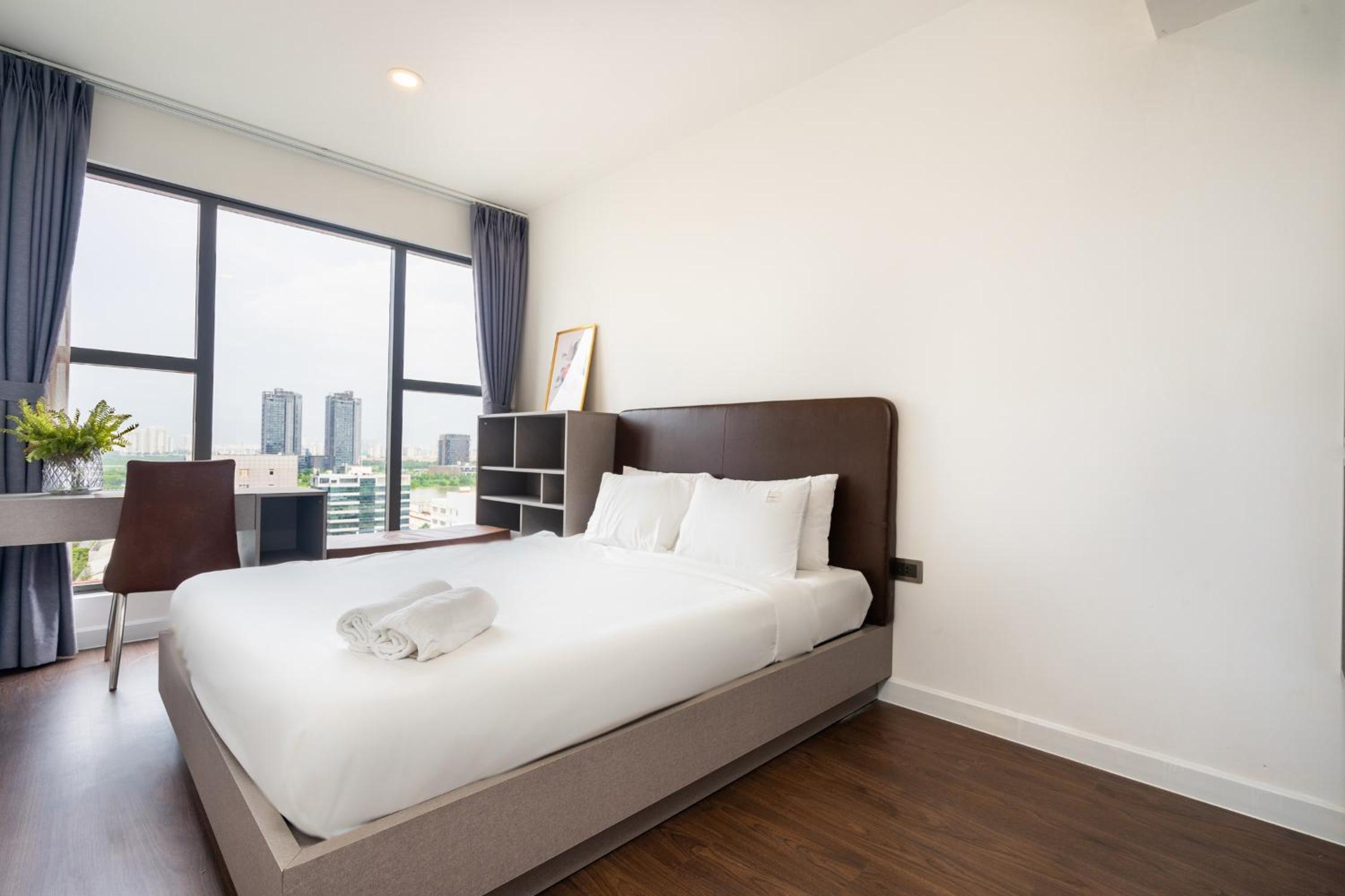 Saigon Royal Apartment 2 bedroom in center