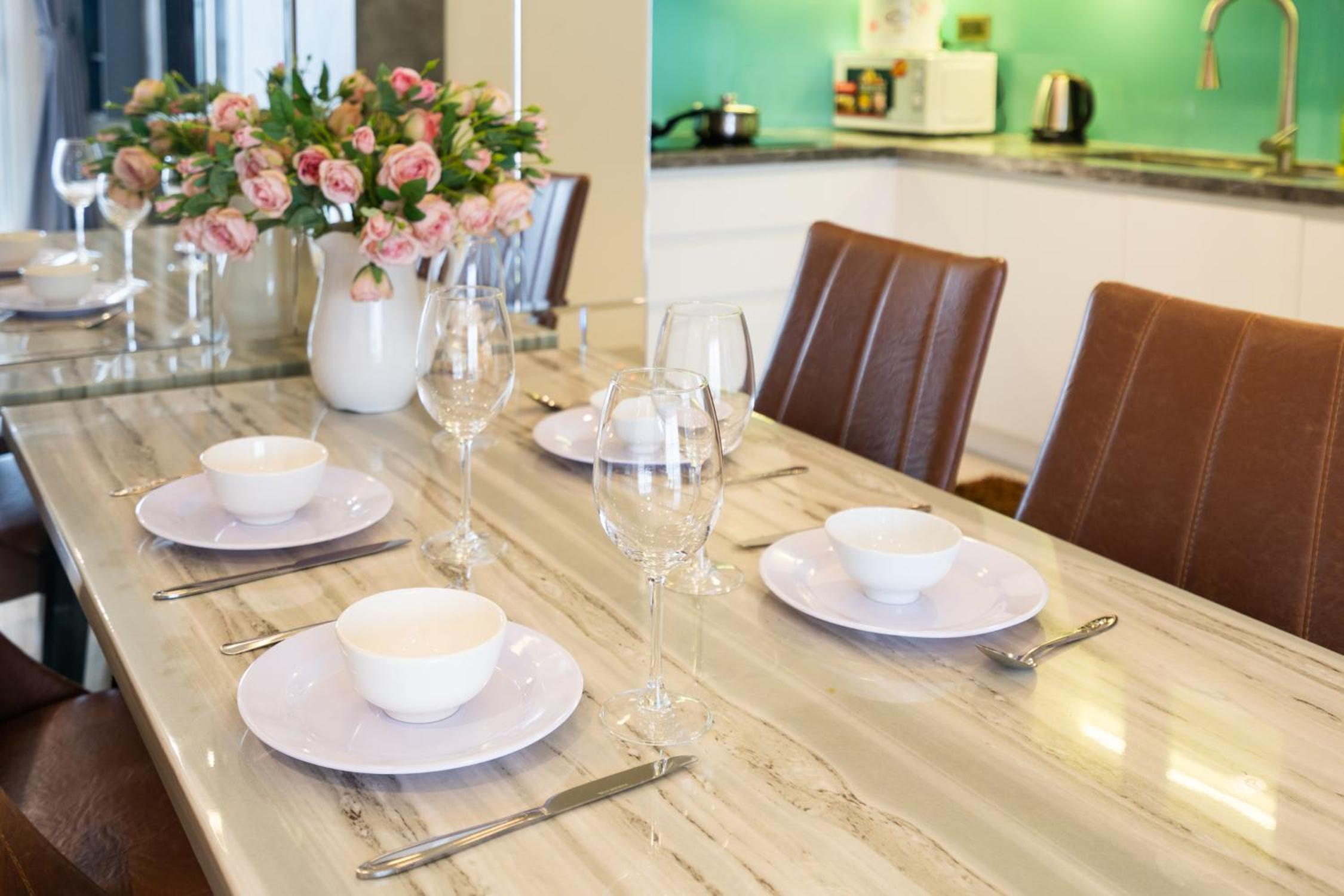 Saigon Royal Apartment 2 bedroom in center