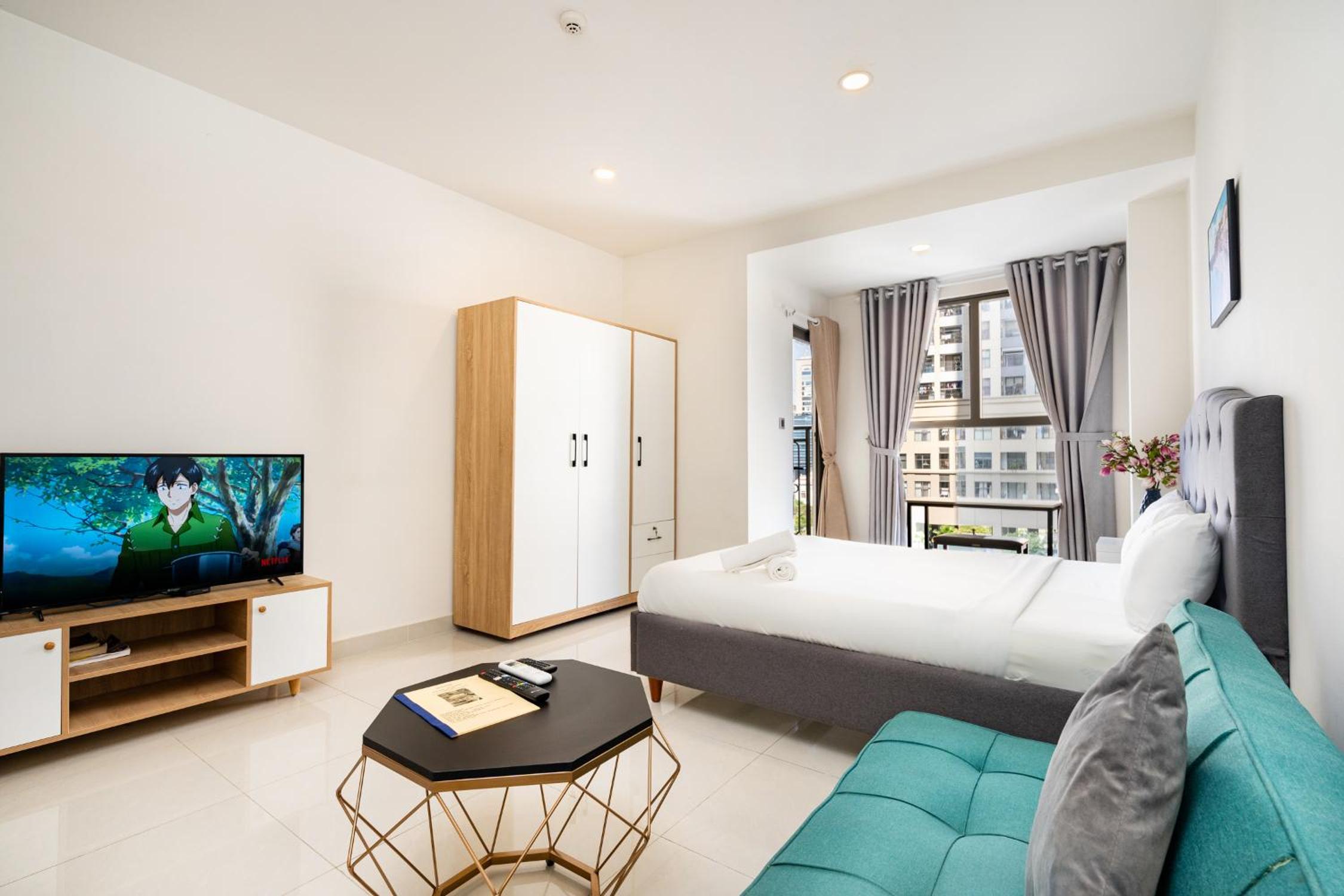 Saigon Royal Apartment 2 bedroom in center