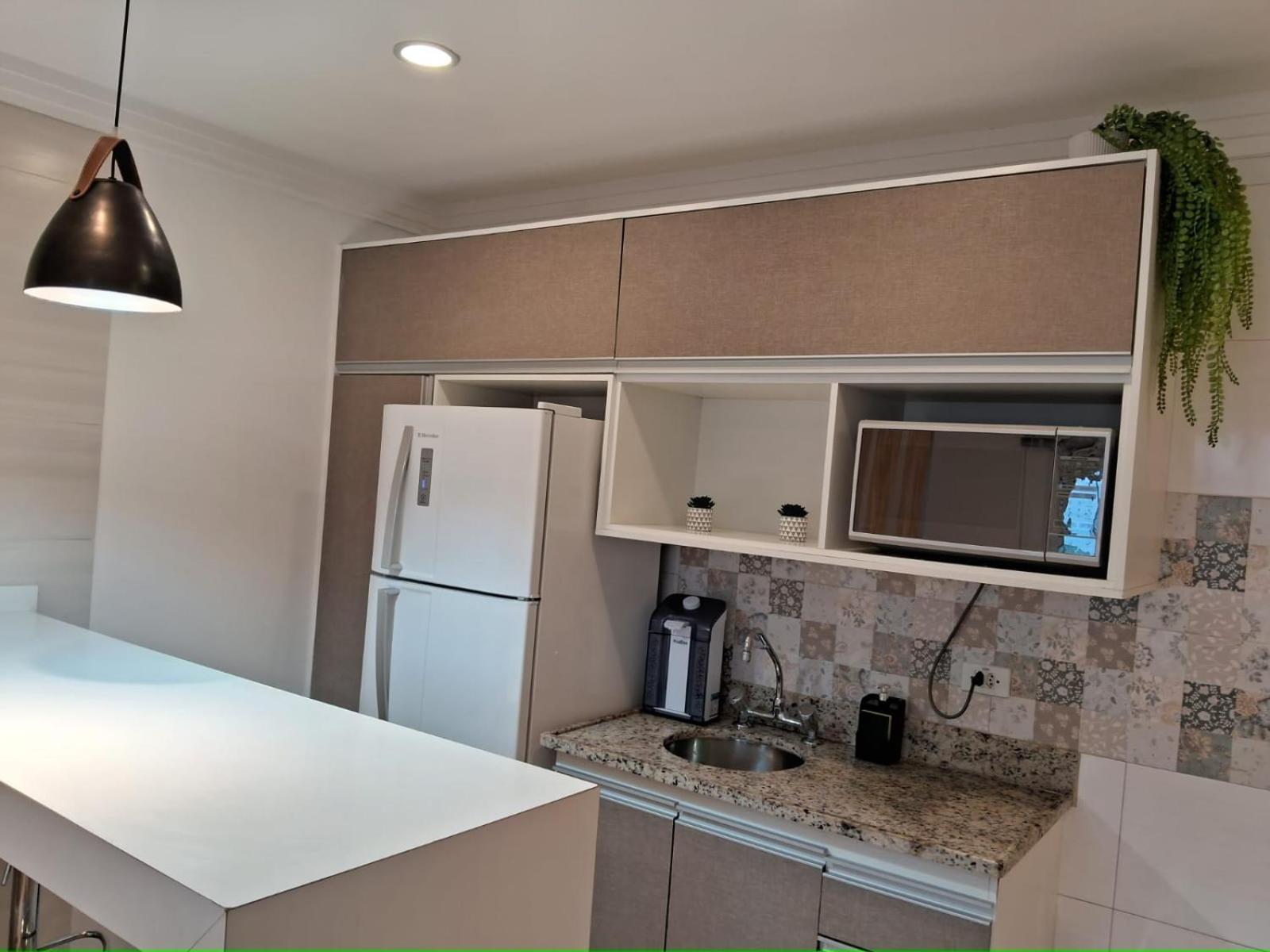 Lindo studio equipado em apartamento clube com academia e conforto no centro de Curitiba - MID Home
