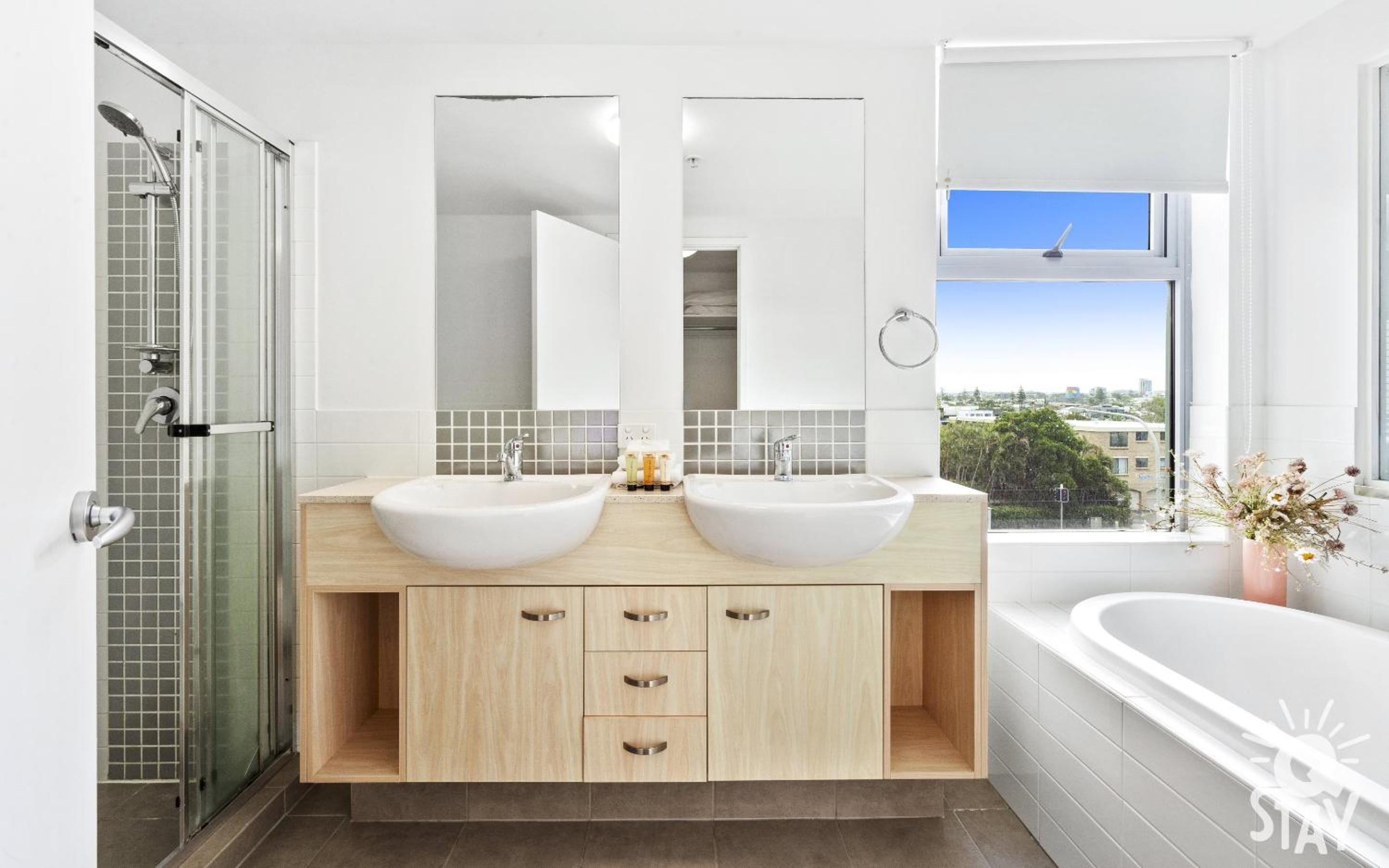 Wings Apartments - Q Stay