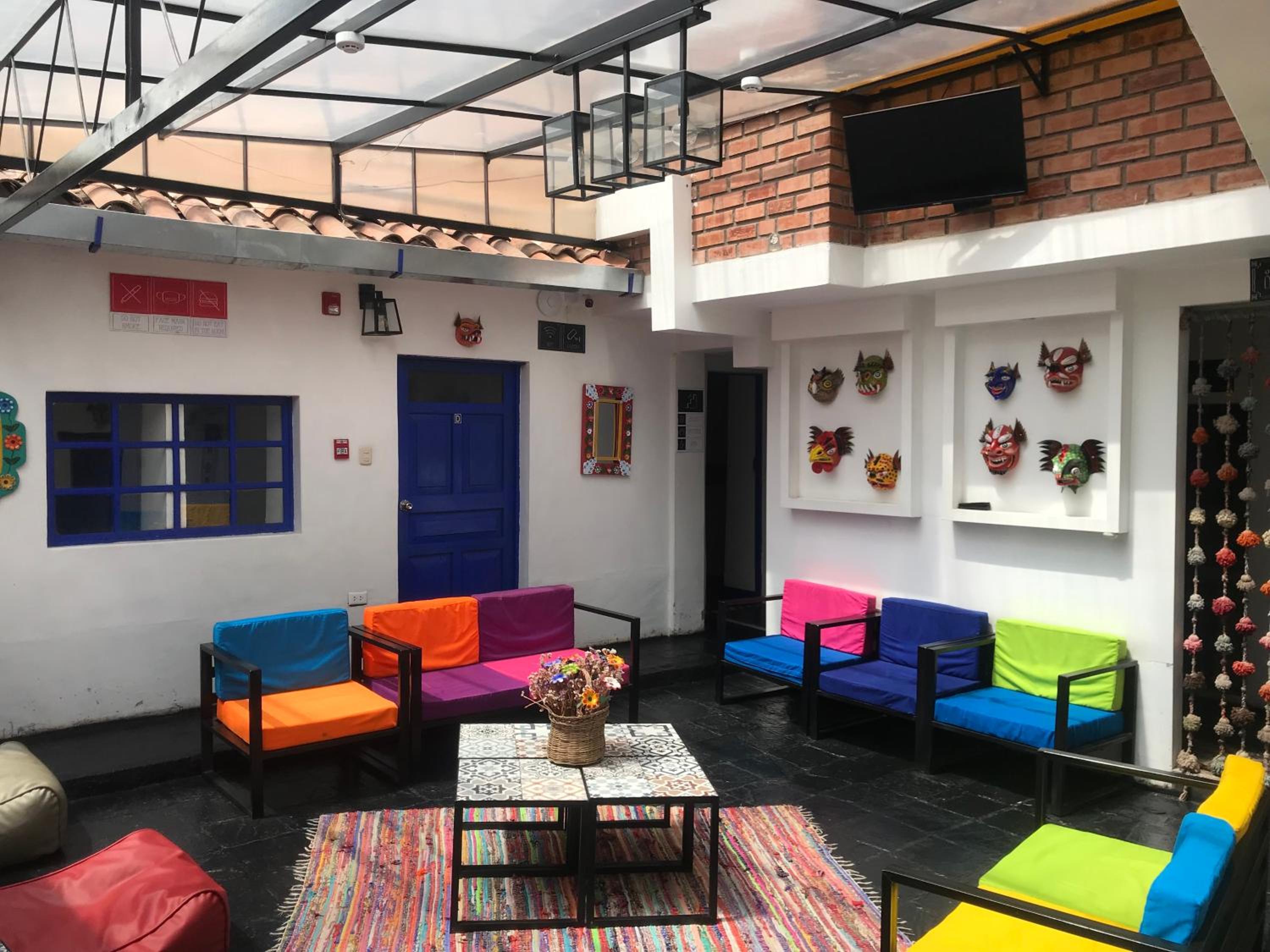 Saqray Hostel
