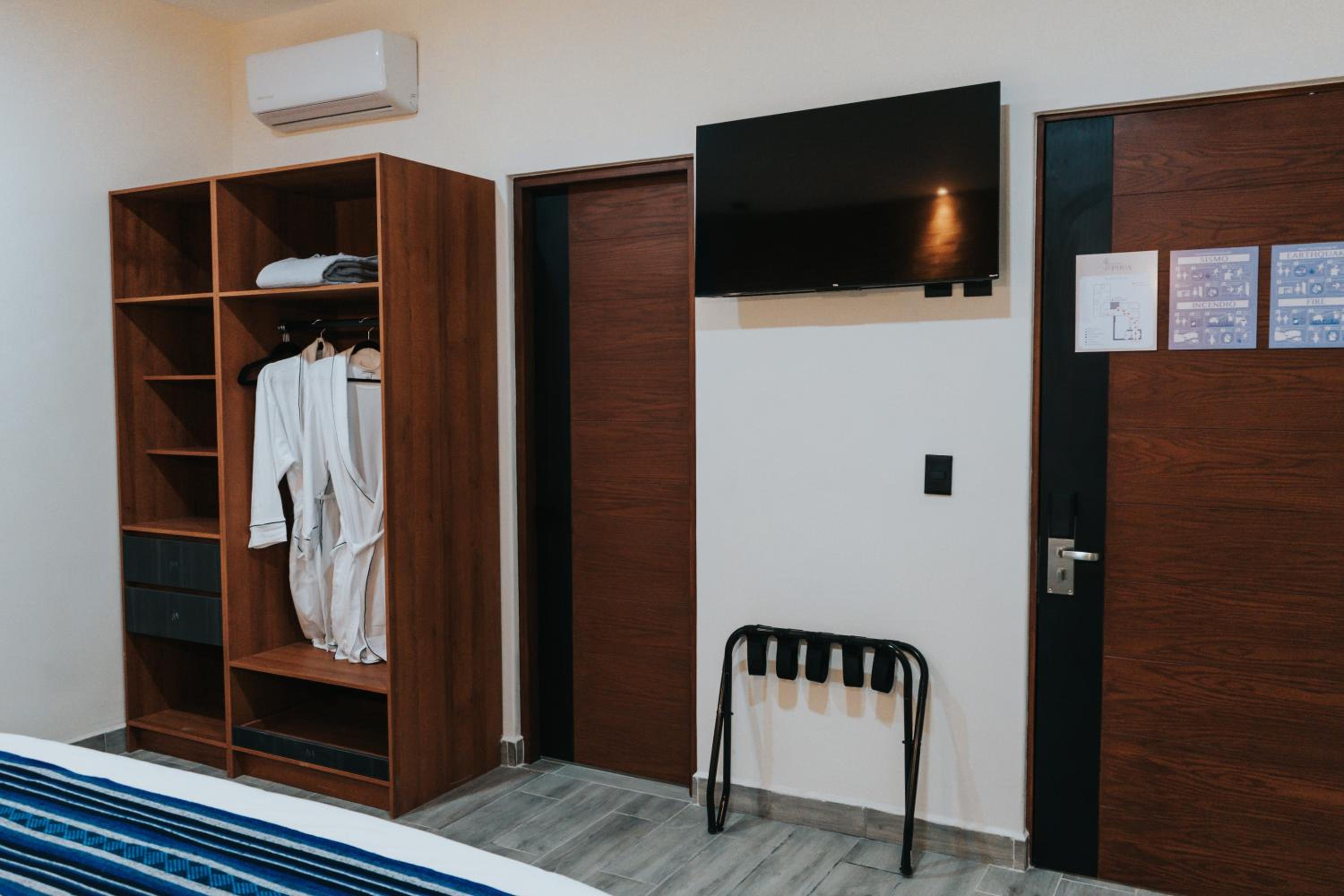 Hotel Casa Puga - Property Image 47
