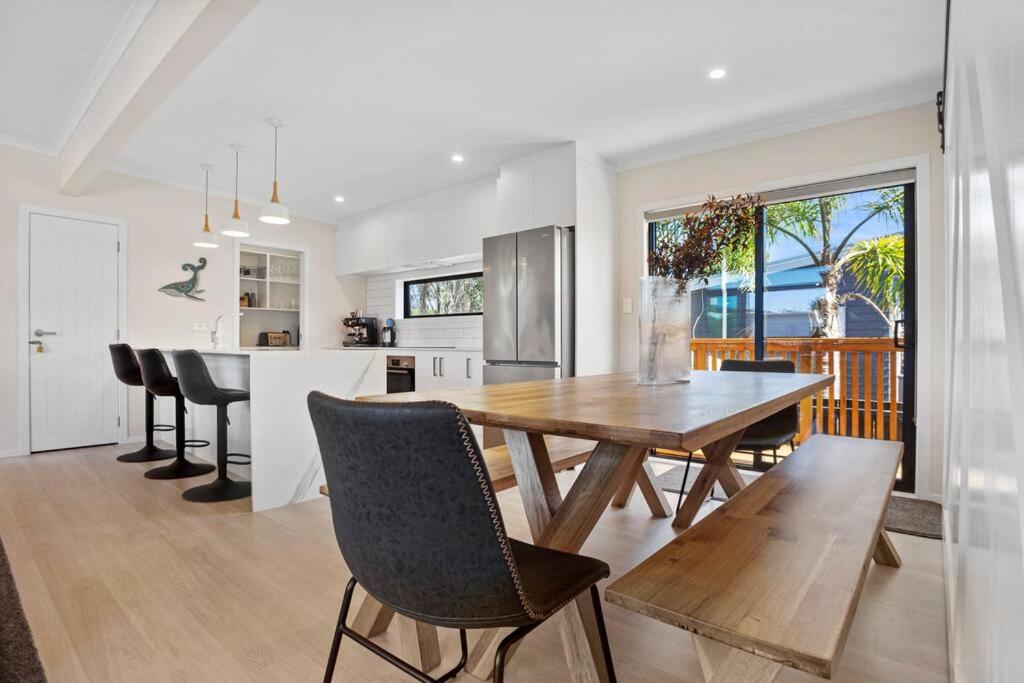 Leisure on Leo view 3