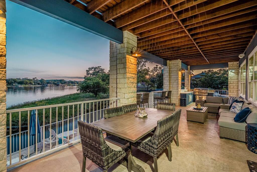 New Big Blue in LBJ Waterfront with a Private Pool view 5