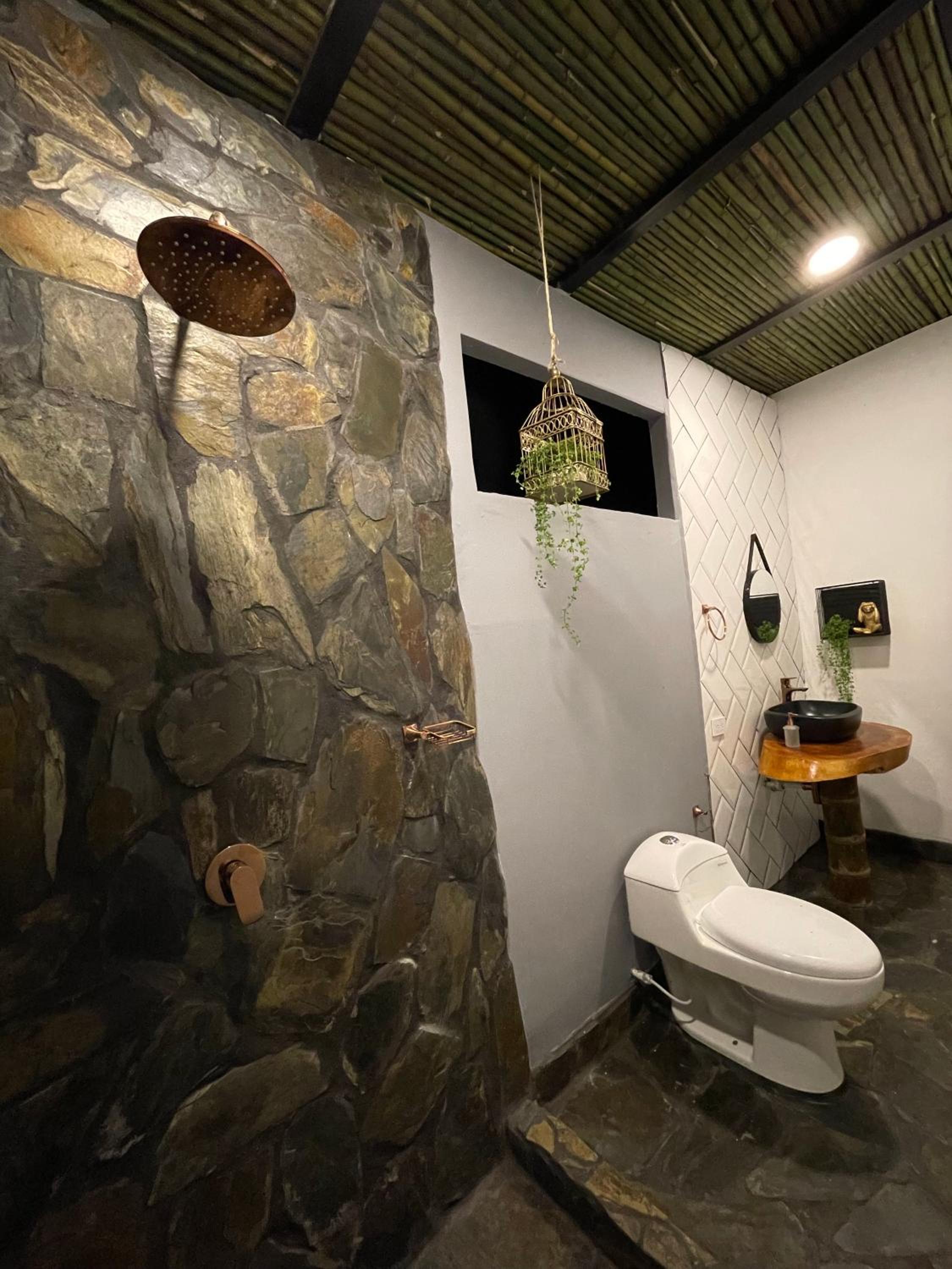 ALMAH GLAMPING