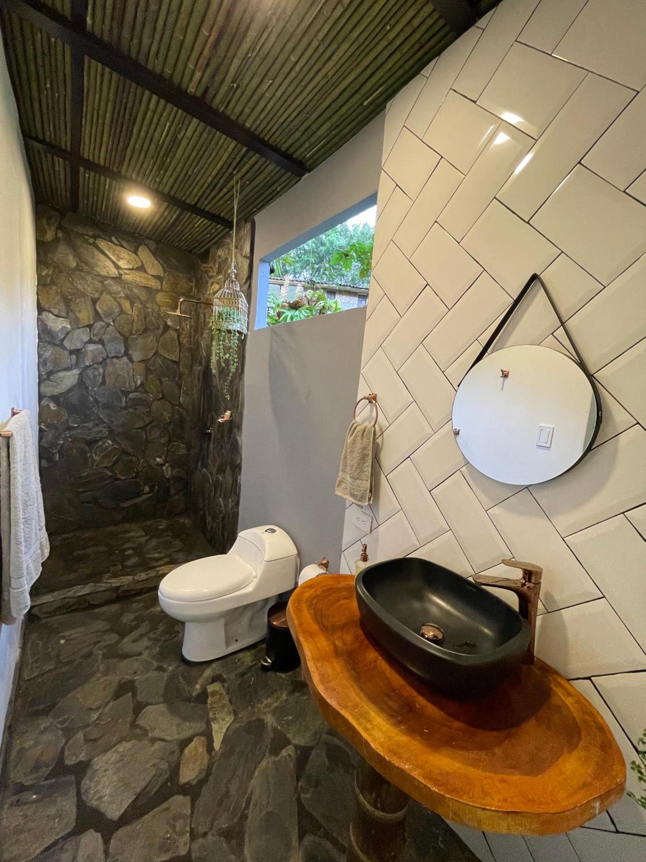 ALMAH GLAMPING