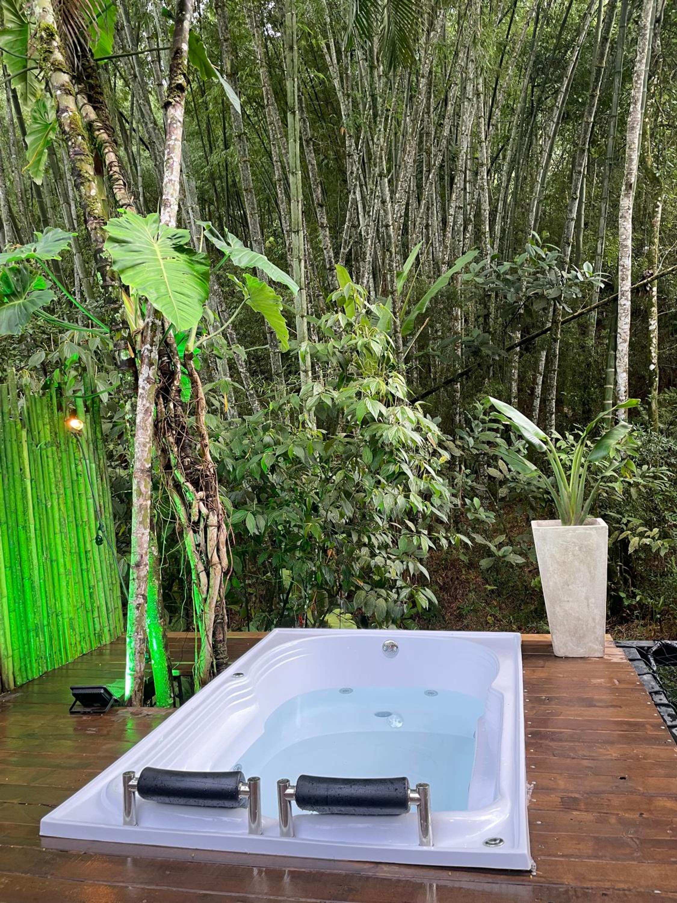 ALMAH GLAMPING