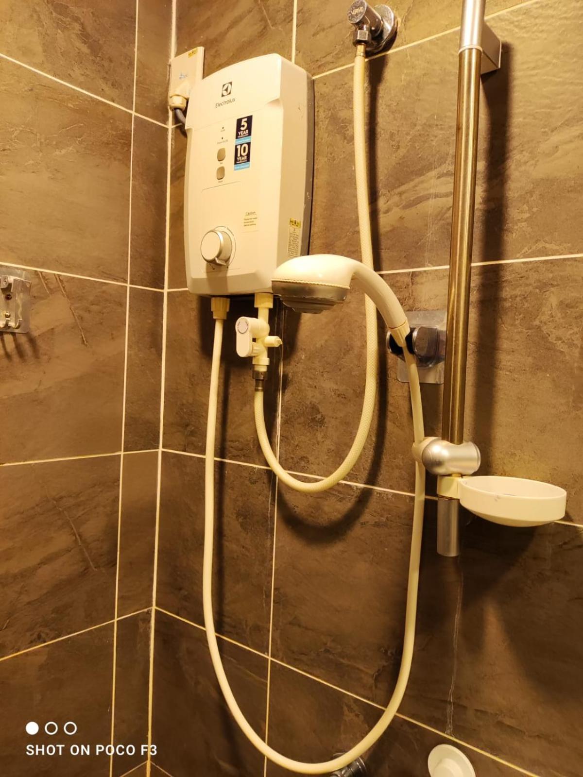 Cozy Studio unit KLIA - Bell suites - Horizon Suites- Wifi- Parking Swimming Pool photo 8