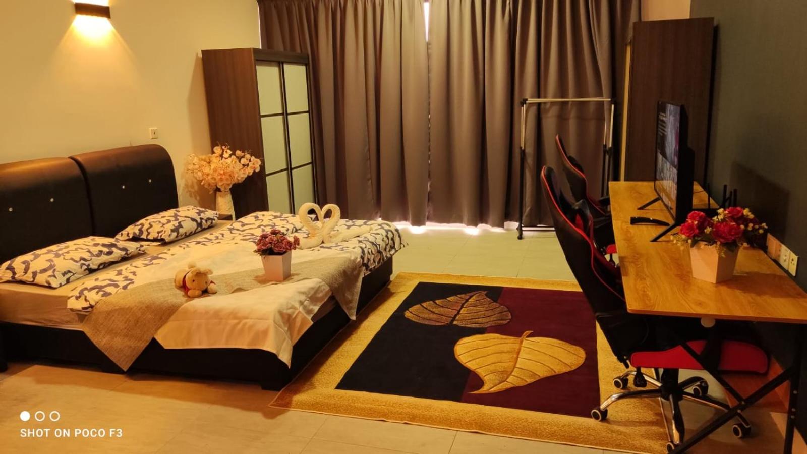 Cozy Studio unit KLIA - Bell suites - Horizon Suites- Wifi- Parking Swimming Pool view 2