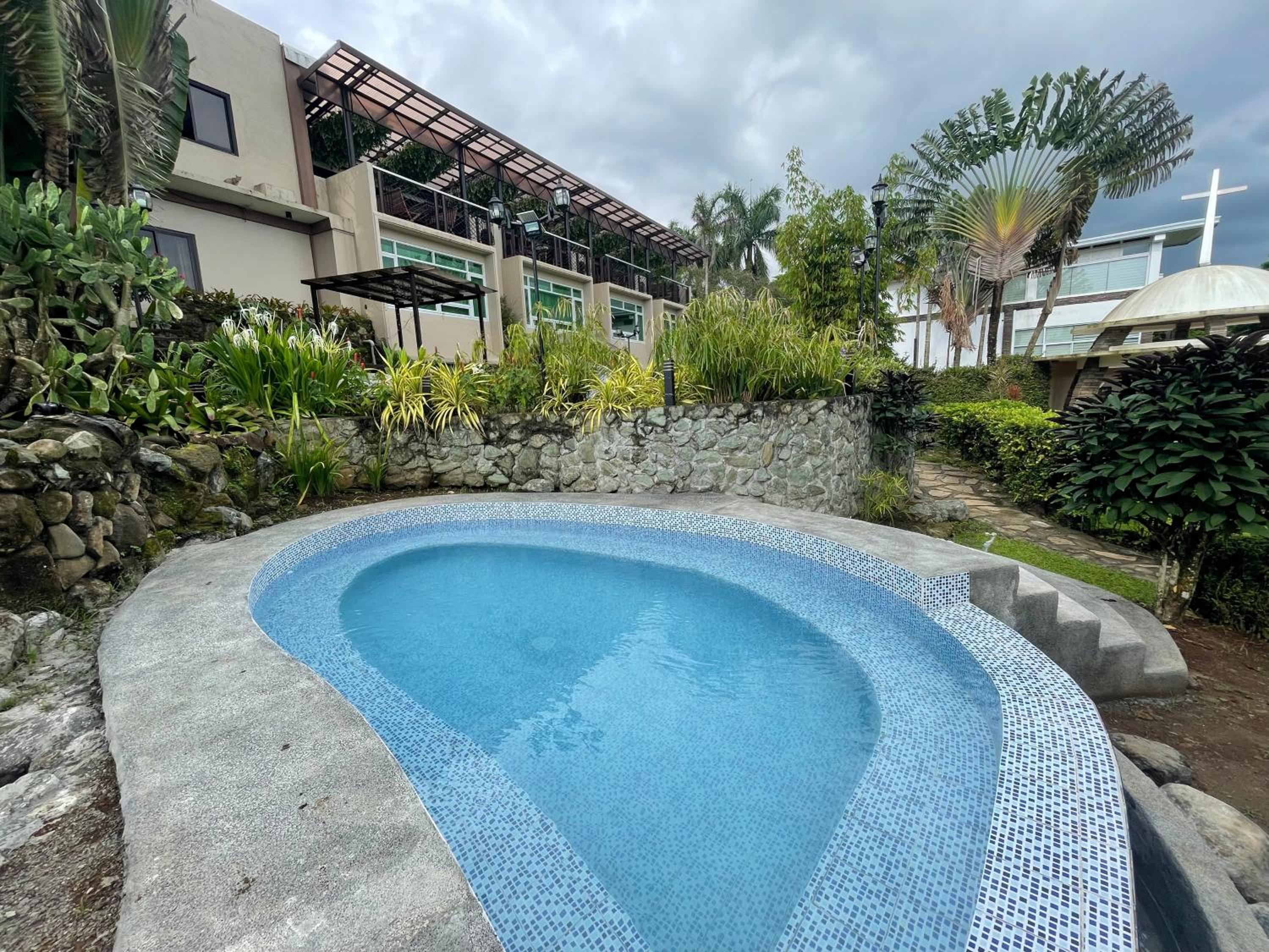 The Lakeview Suites, Tagaytay - 24