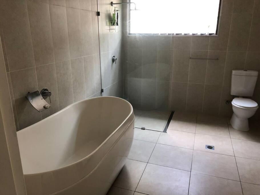 Sandcastle Retreat - Absolute Cairns beachfront