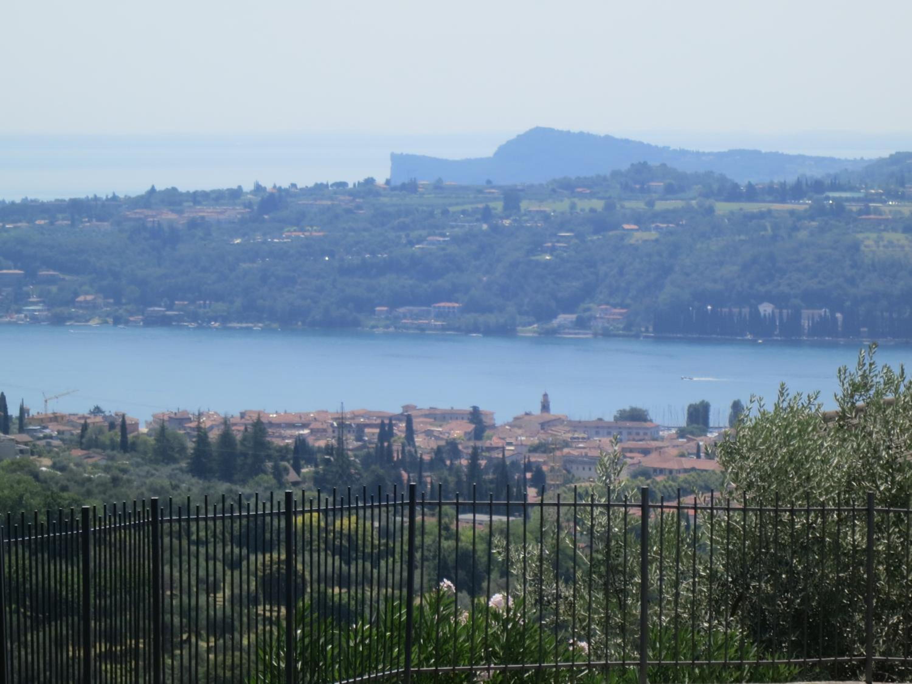 Photo 25