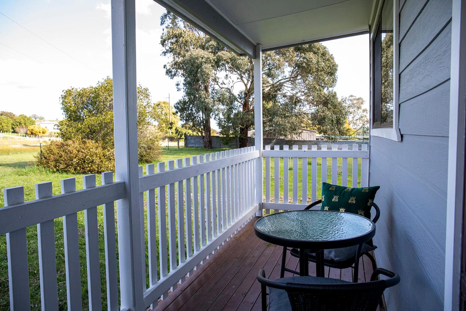 Tranquil, modern self-contained cottage