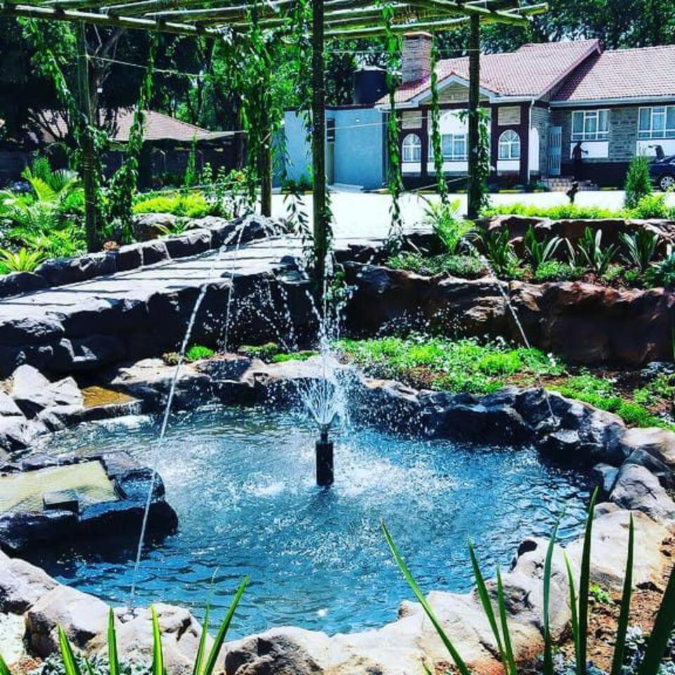 PEACELILYGARDEN