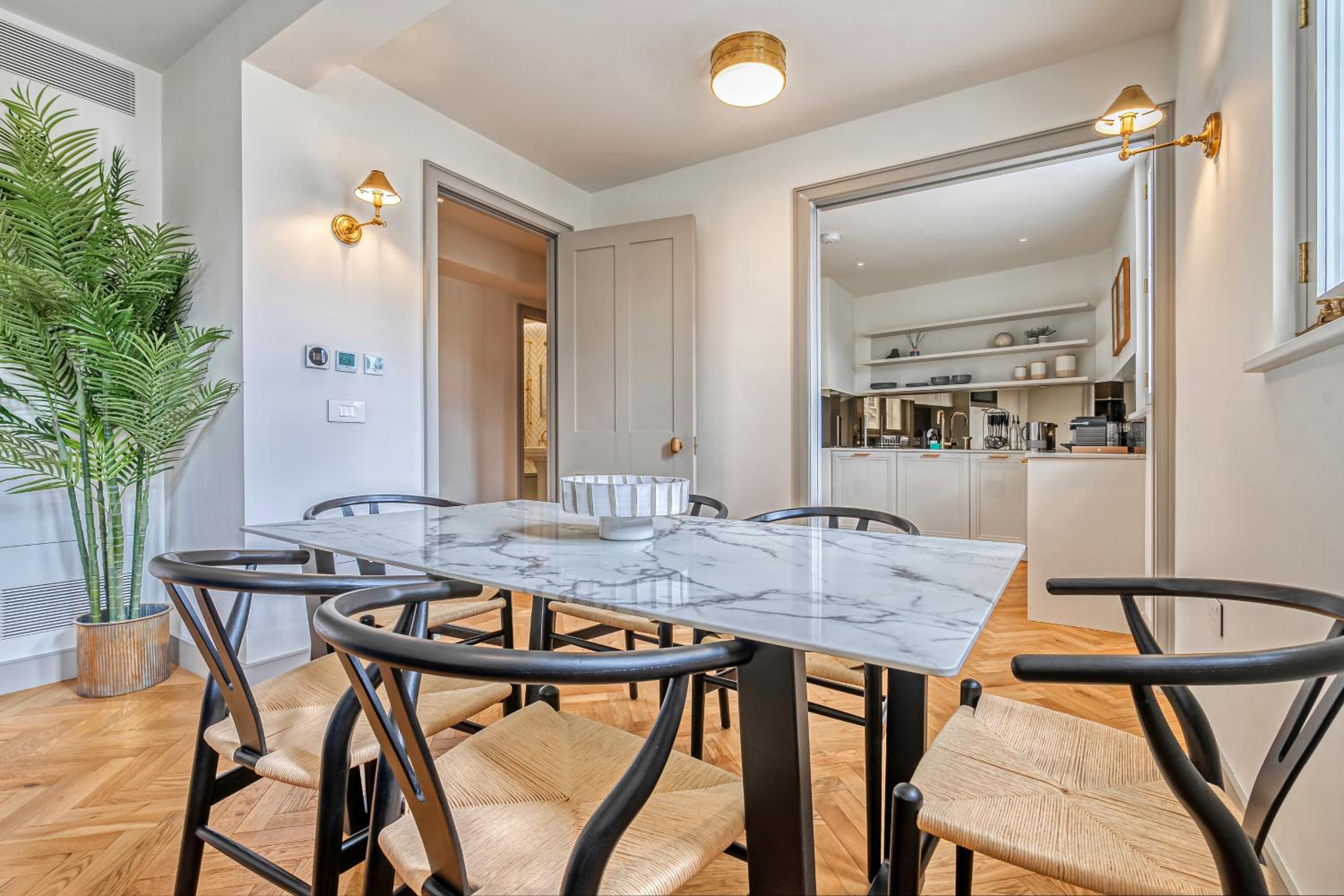 Luxury flats near Big Ben and London Eye