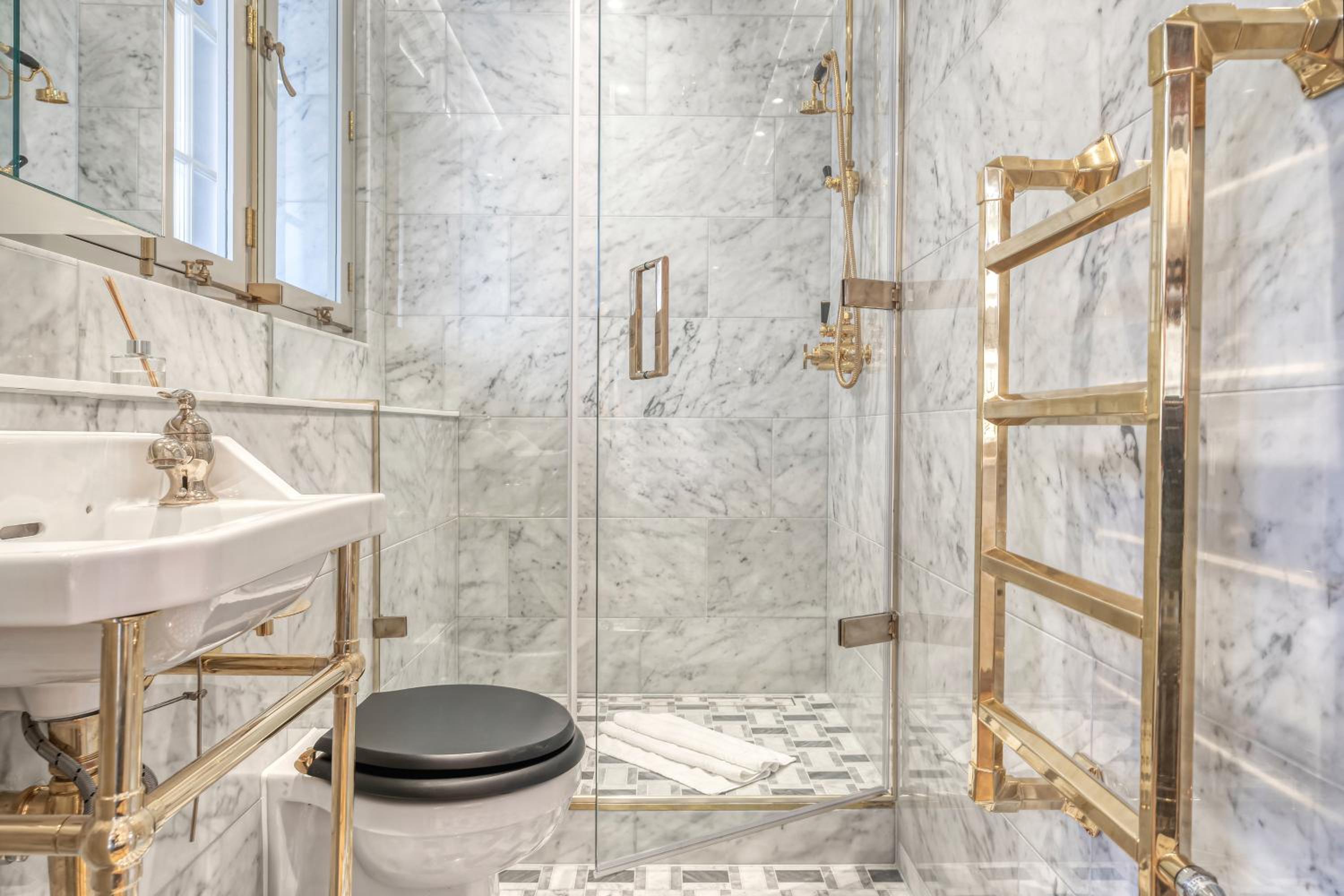 Luxury flats near Big Ben and London Eye