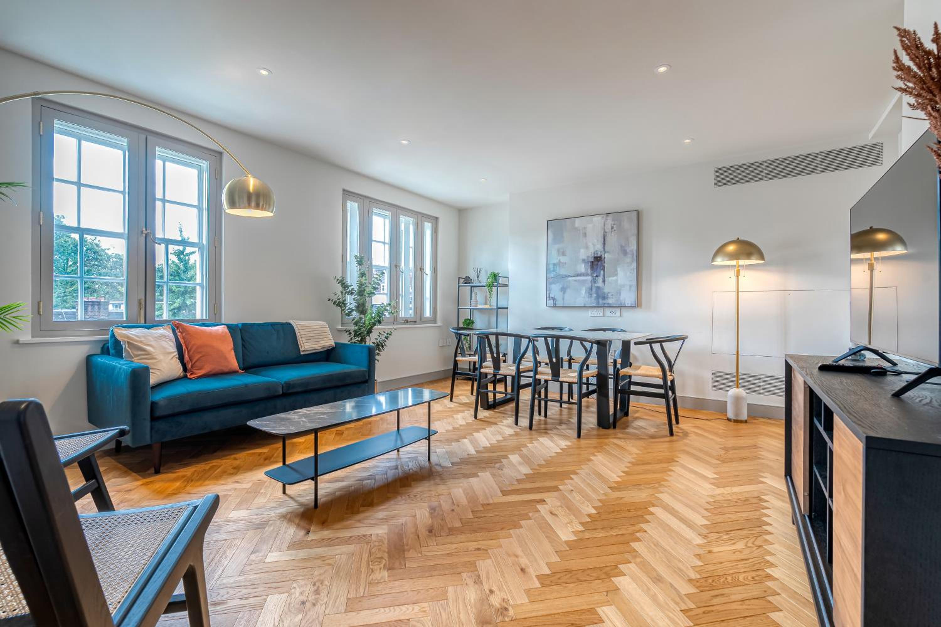 Luxury flats near Big Ben and London Eye