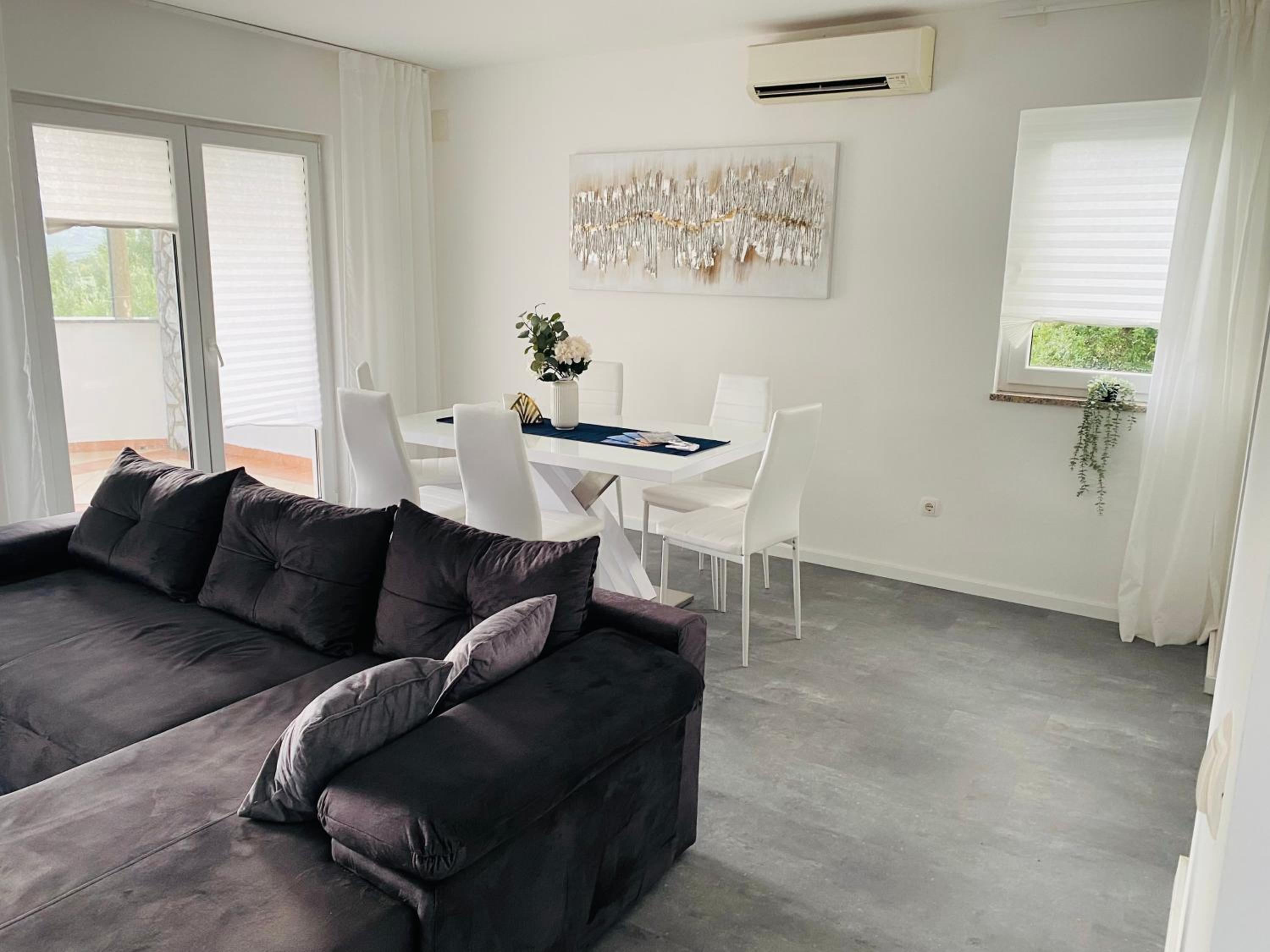 Apartmani Adriana