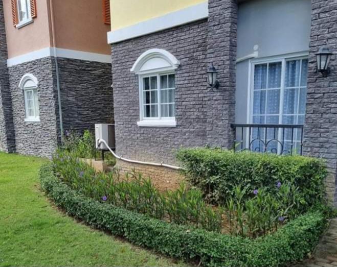 A beautiful two-bedroom Mansionette at Appleone Banawa view 4