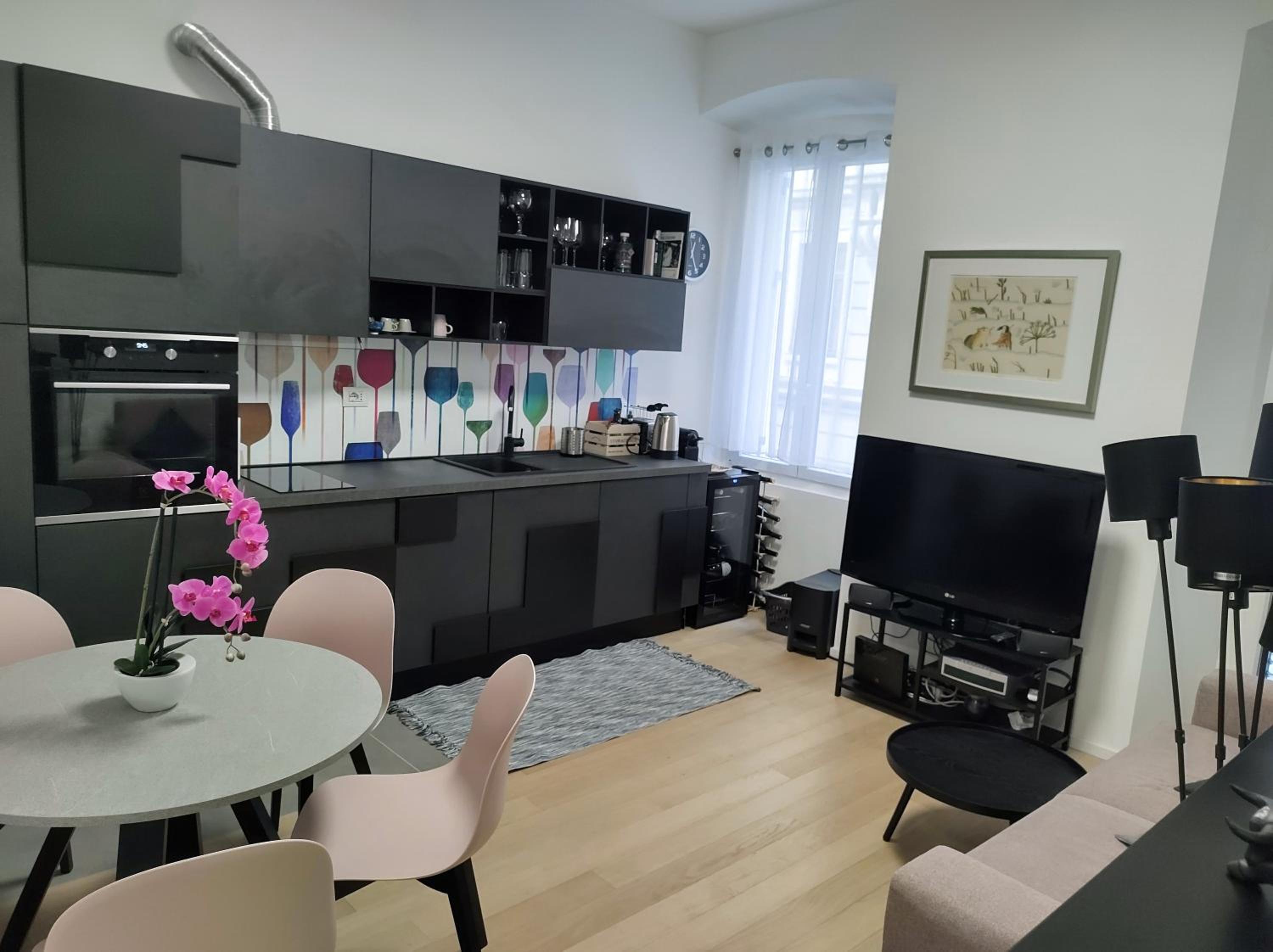 Boutique Apartments Cecilia view 5