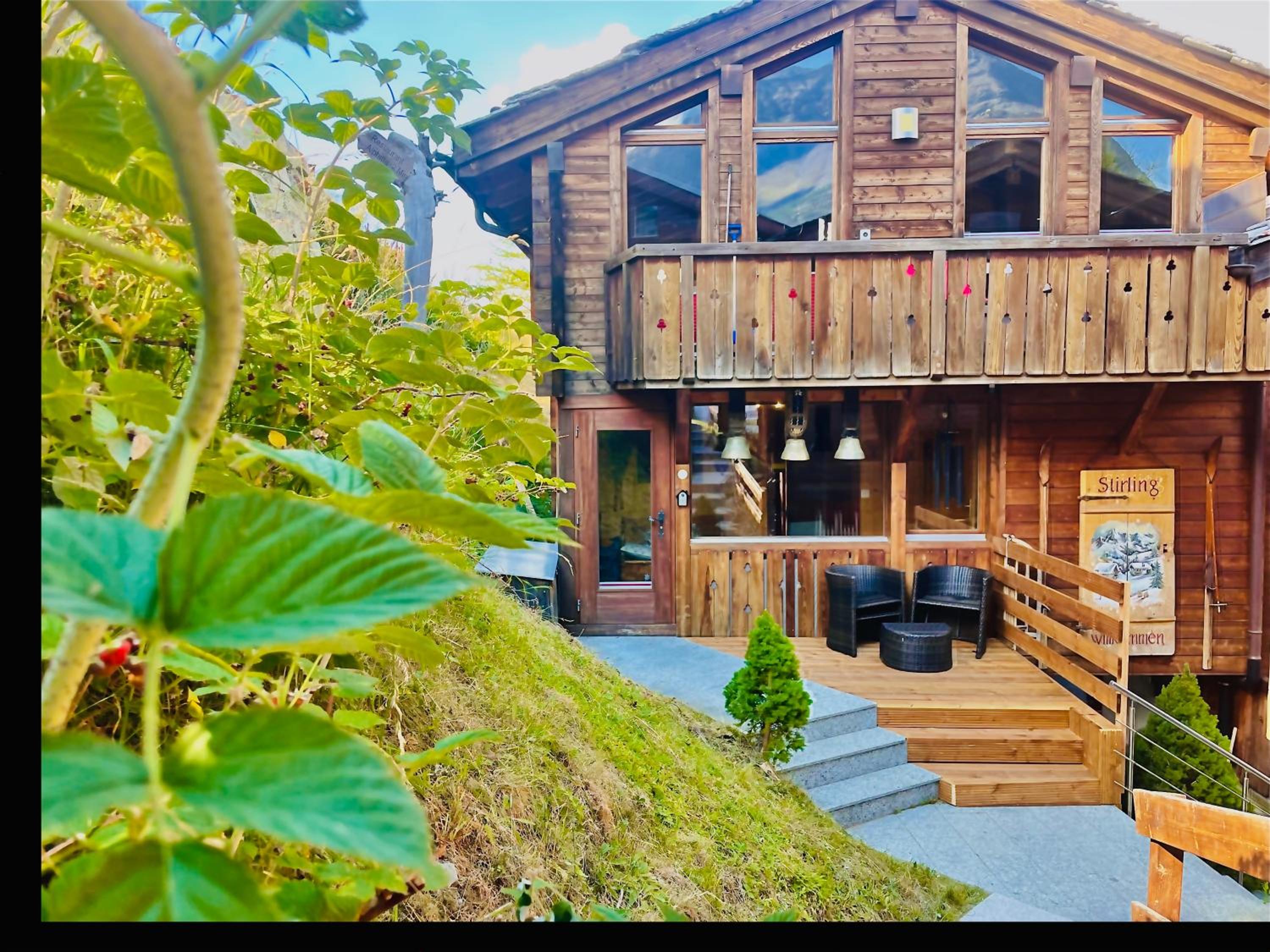 Stirling Luxury Chalet & Spa view 4