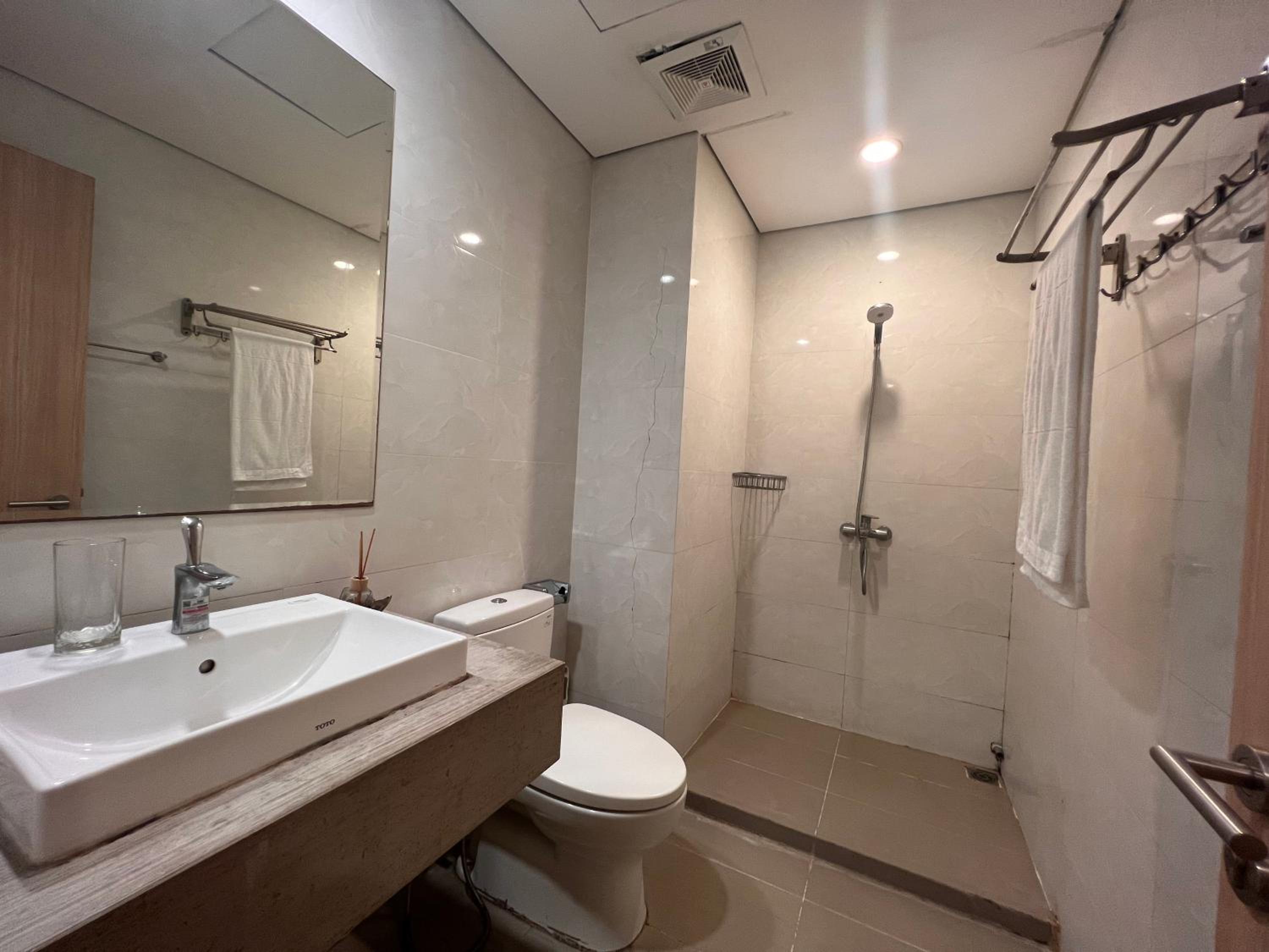 3415B Mipec Riverside nice view