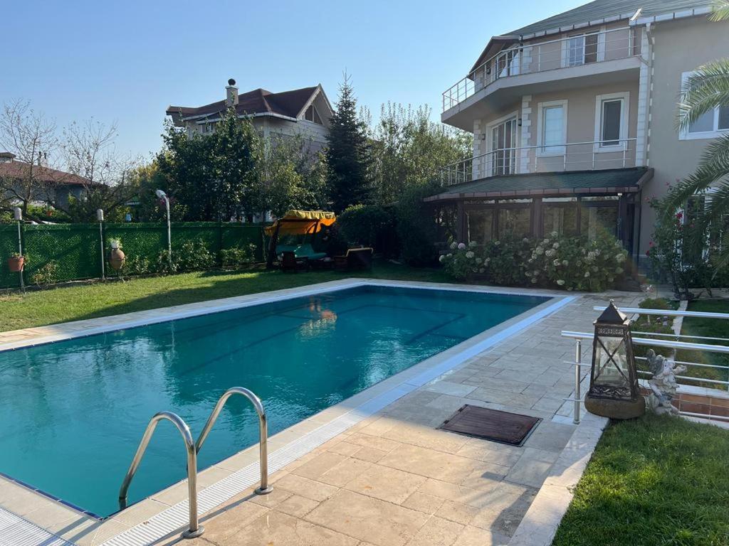 Villa Moon