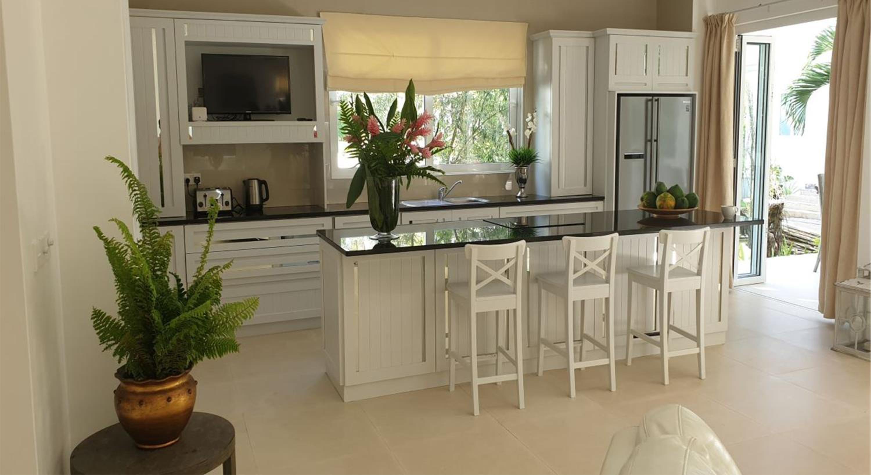 Las Brisas Villa - Chateau Elysium view 4