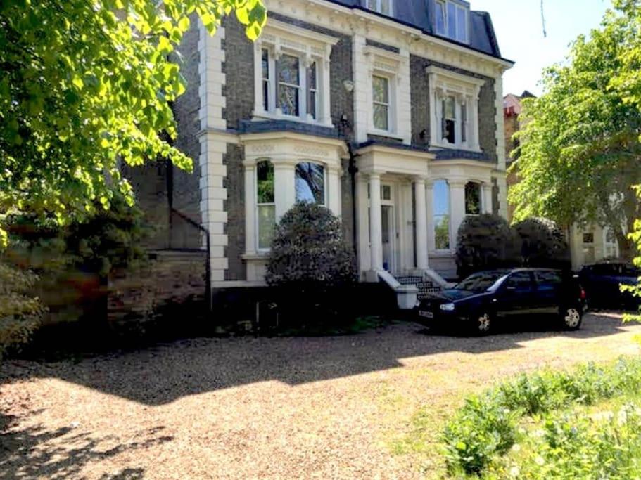 Elegant 2-Bedroom Getaway w Terrace & Garden Views