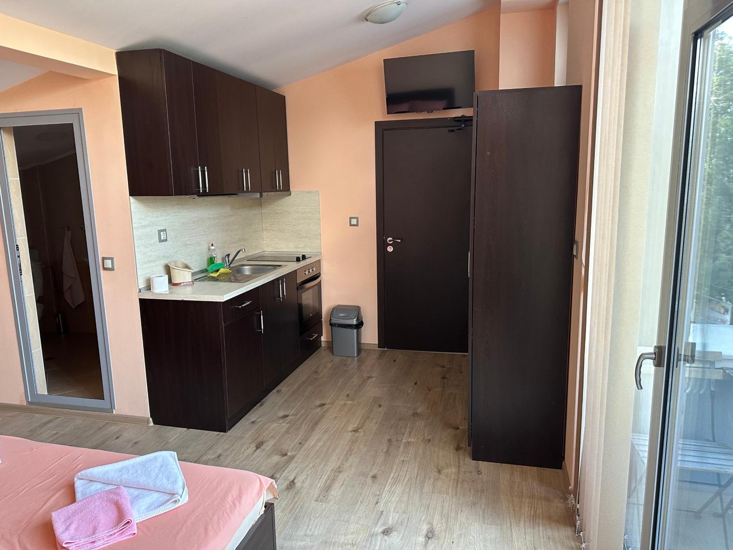 Guest House Dinevi