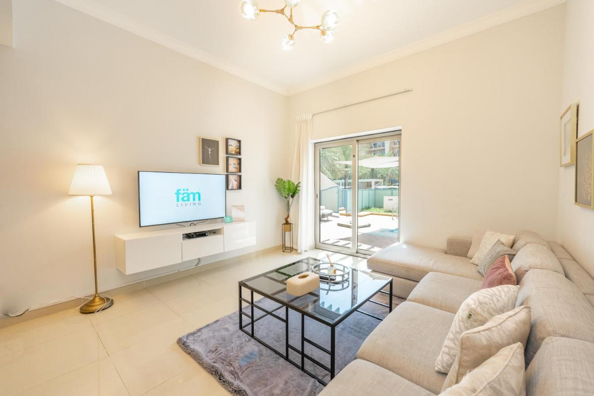 FAM Living - Private Beachfront Escape in Palm Jumeirah - Sarai
