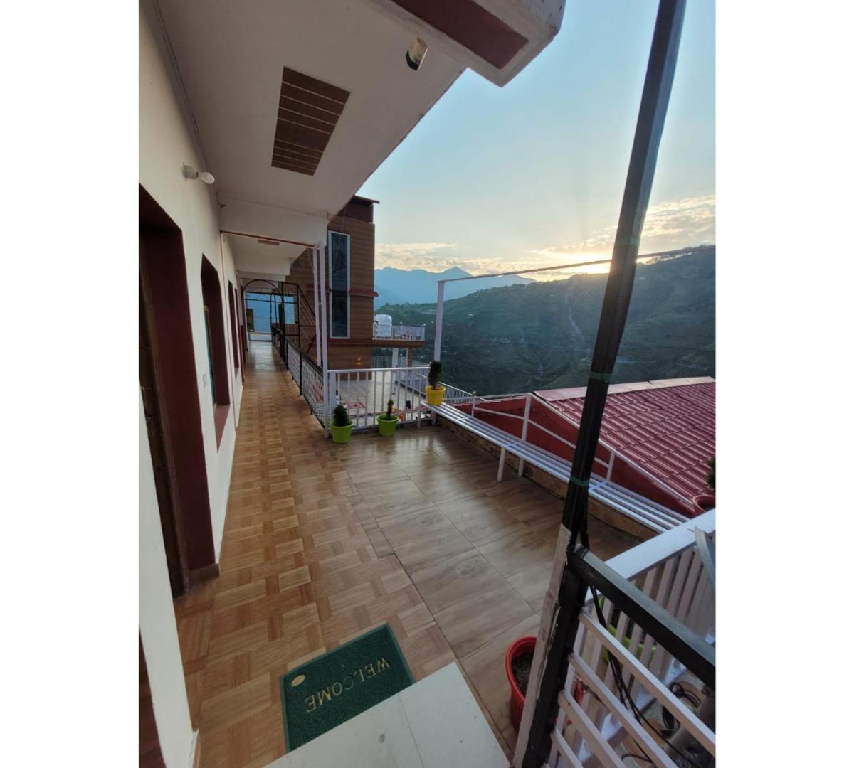 balcony