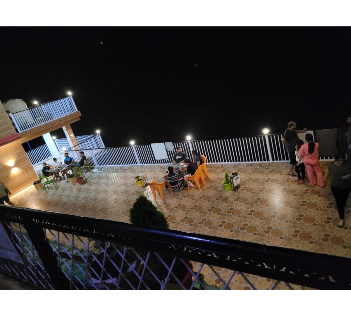 balcony