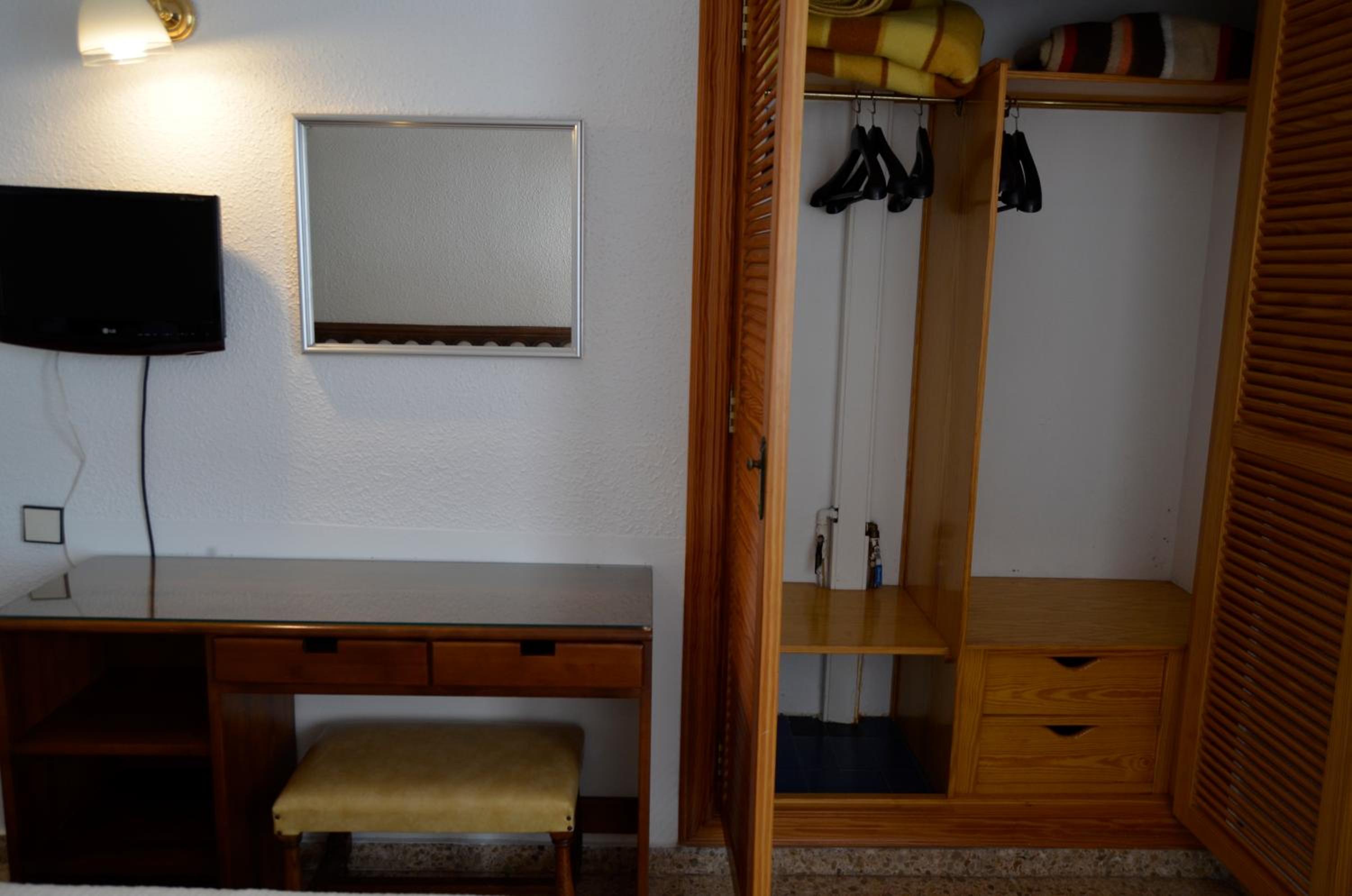 Hostal Blayet - Hostal Automatizado