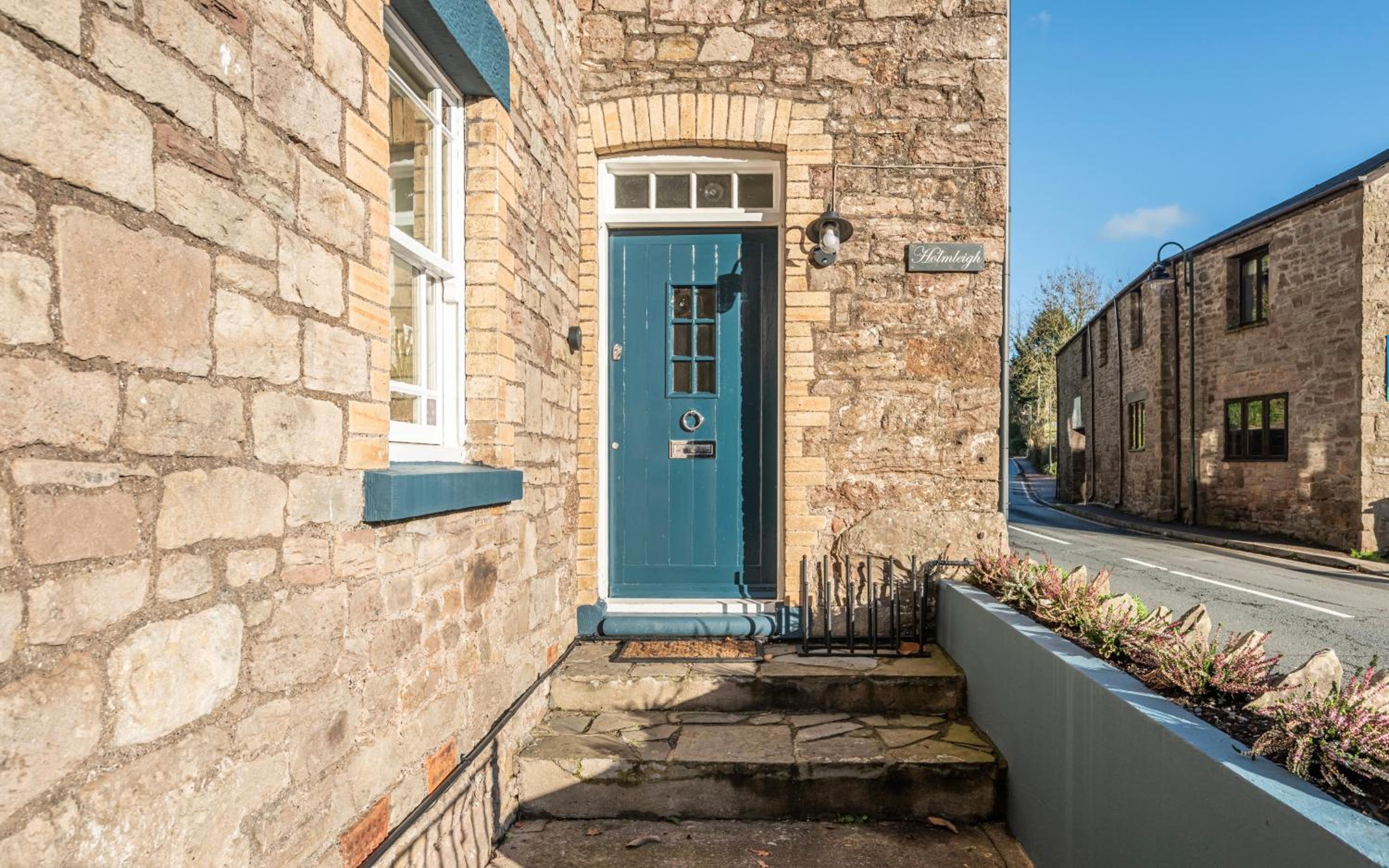 Holmleigh cottage