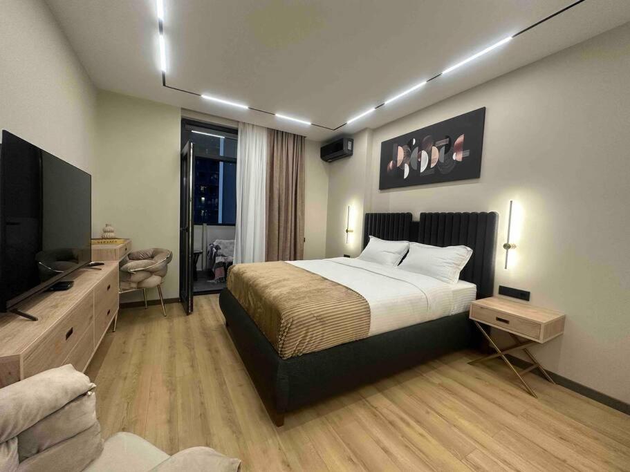 Elegant & Stylish Apartment in Central Batumi
